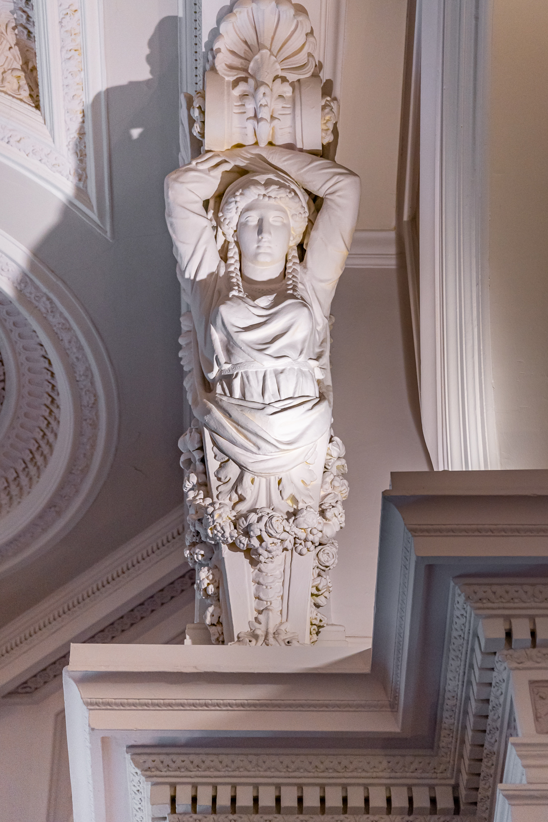 The Ballroom - 1bbl0wphxbc.jpg