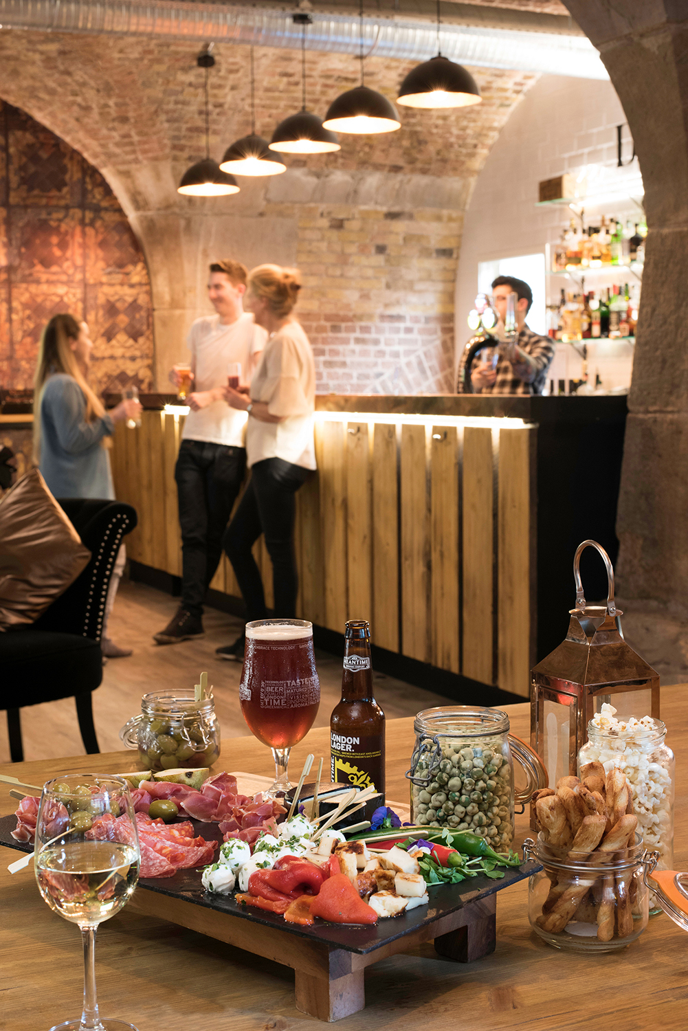 Dock Street Bar - e00ihhwixa4.jpg