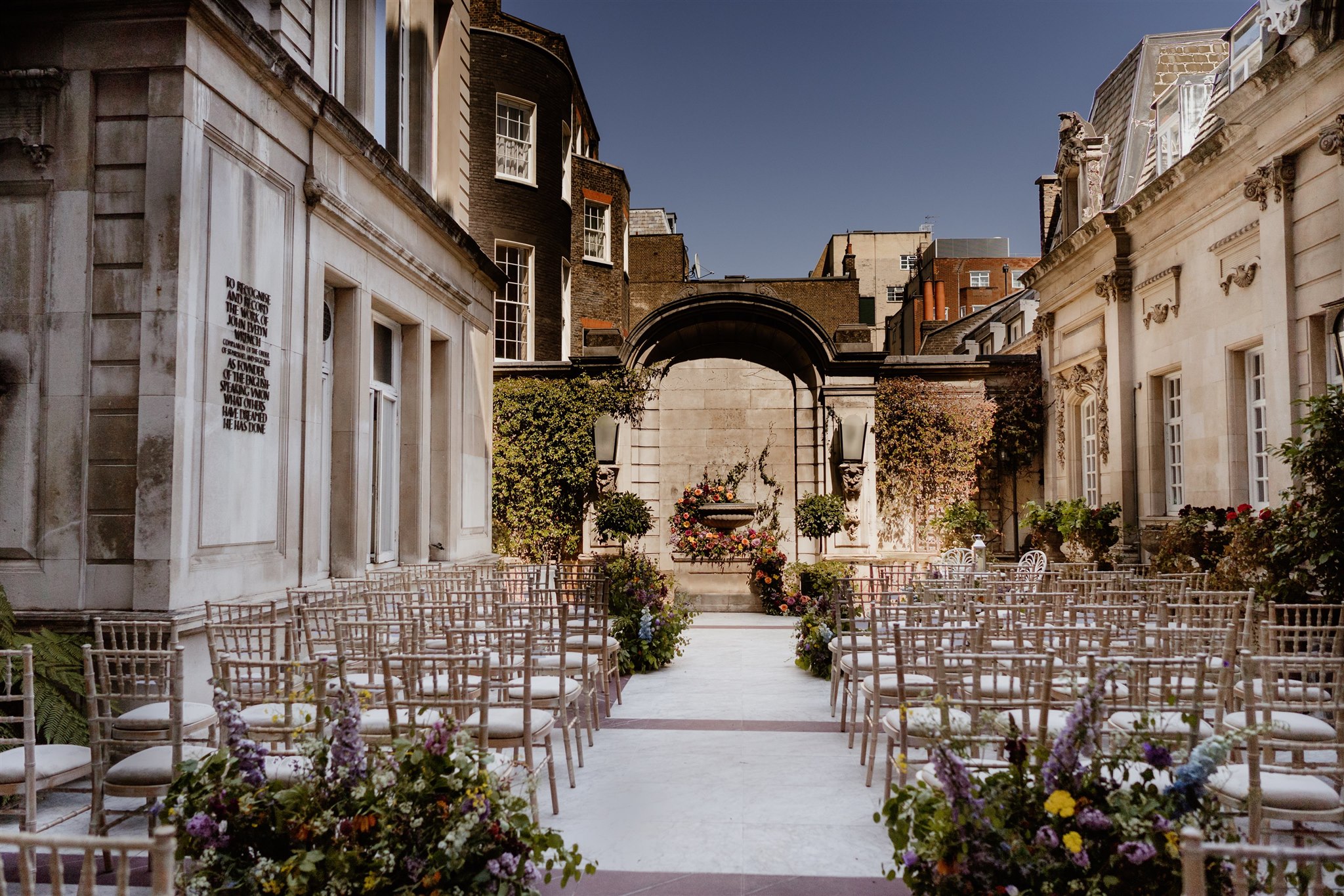 Courtyard - 7d78dd90-d14c-4696-aa64-505a15a24b47.jpg