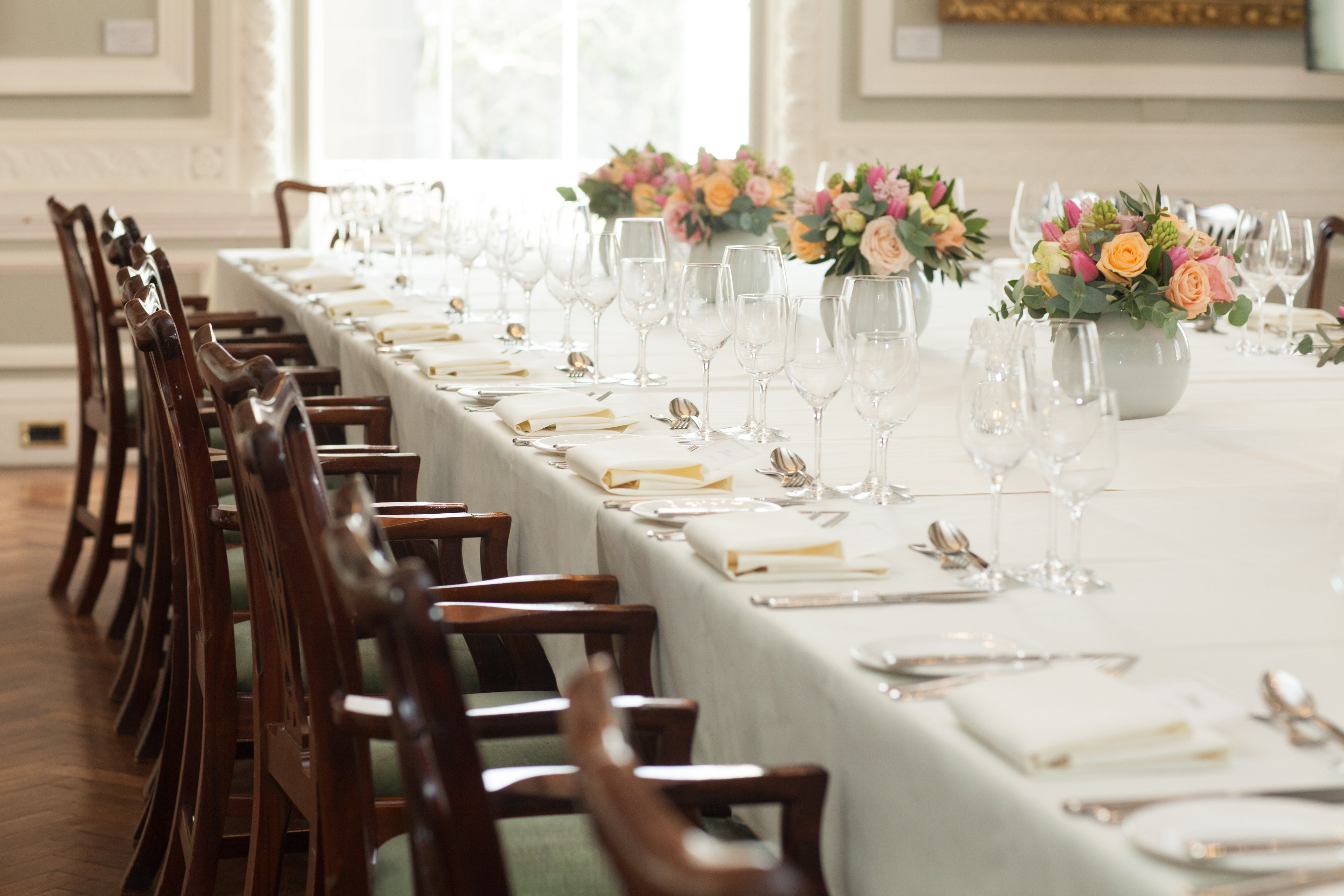 Elegant dining table in Council Room, perfect for corporate dinners and formal events.