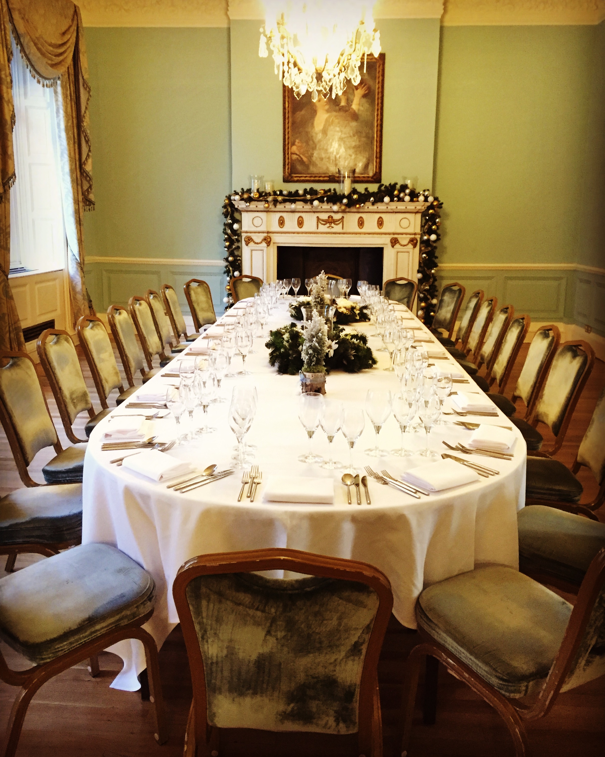 Elegant banquet table in Dartmouth House's Small Drawing Room for formal events.