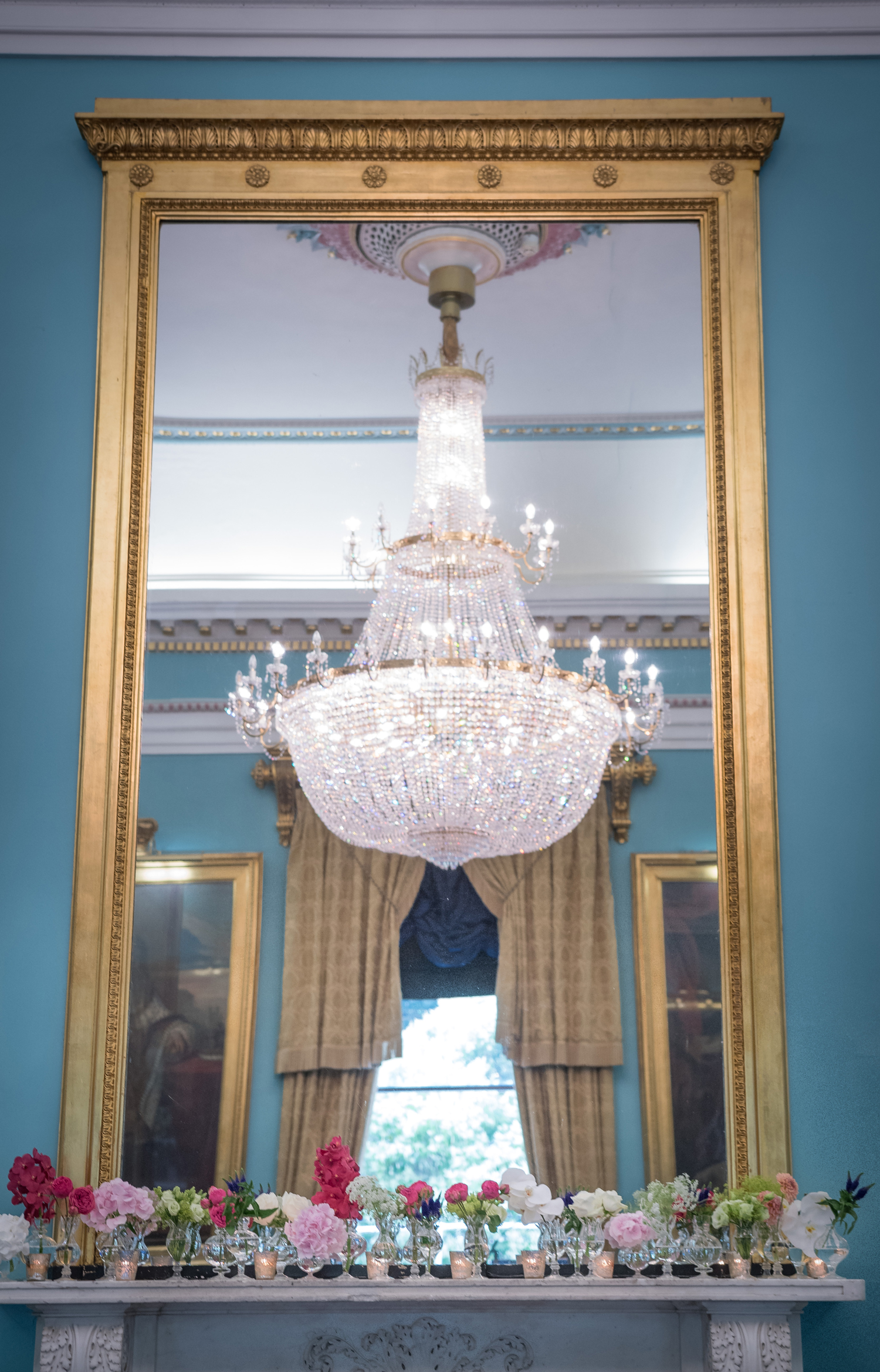 Elegant chandelier in Nash Room, 116 Pall Mall, perfect for upscale events and meetings.
