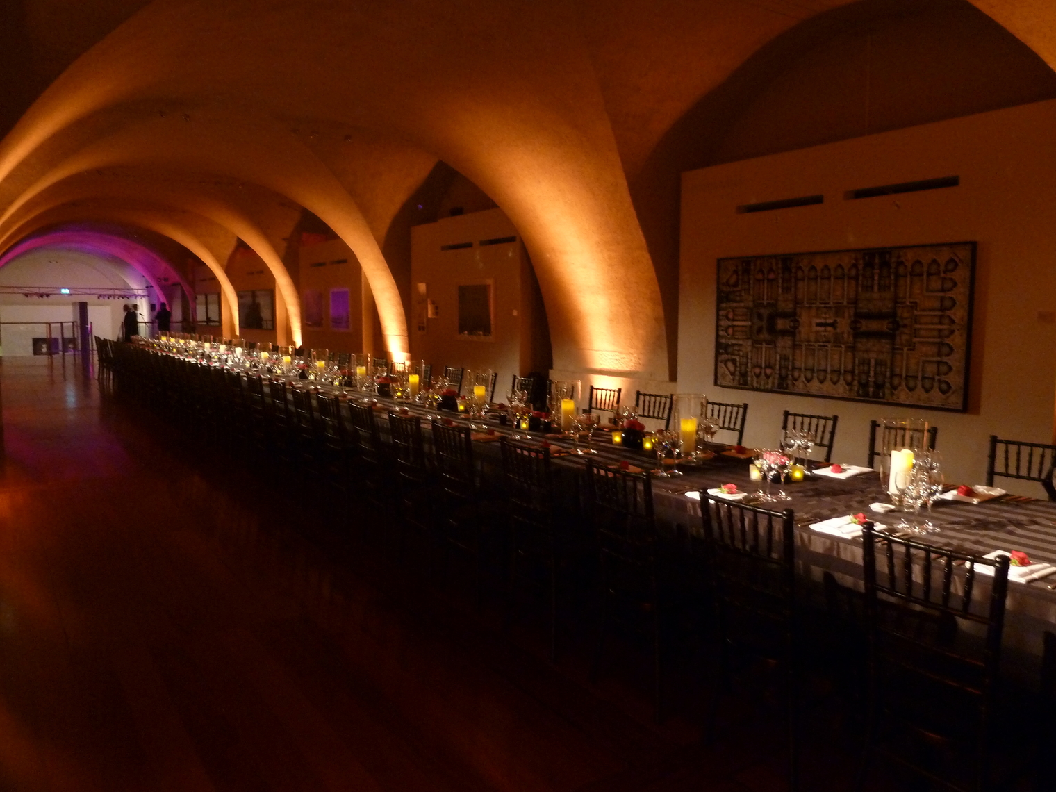 Elegant banquet table in The Embankment Galleries, perfect for formal dinners and galas.