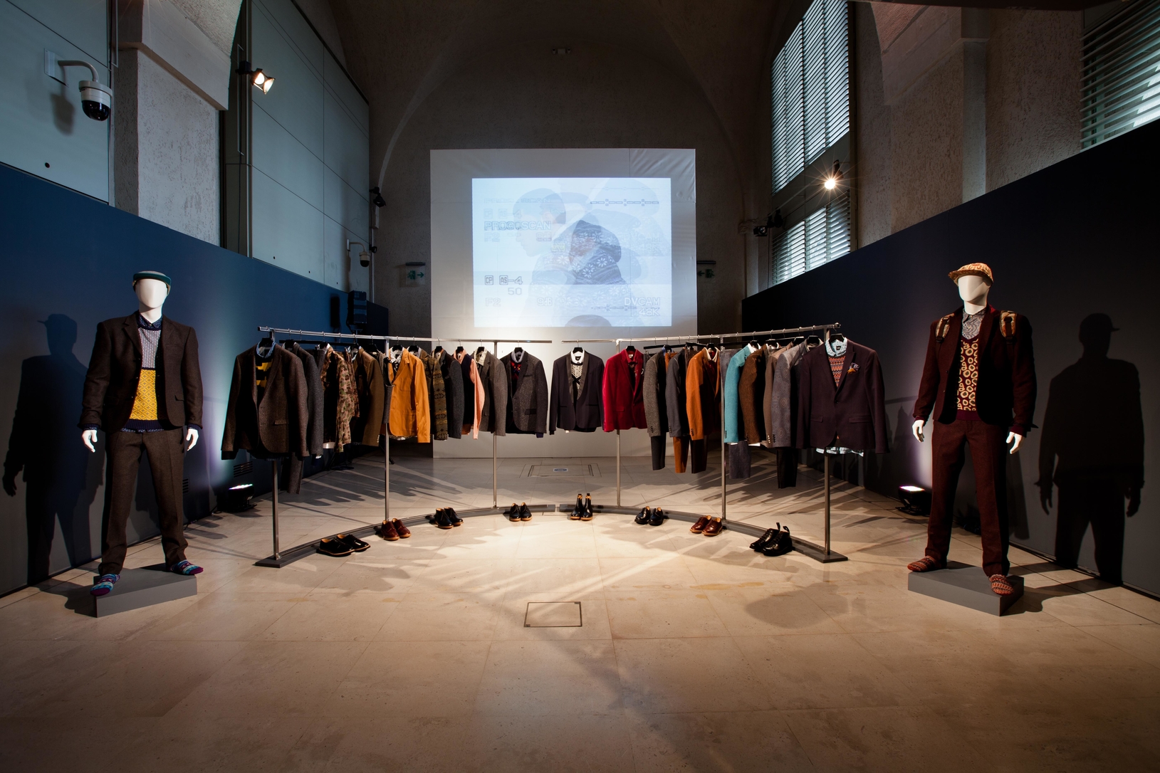 The Embankment Galleries - cwvh1mtc14j.jpg