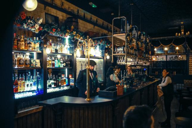 Stylish bar in The Bull's Head, ideal for networking events and cocktail receptions.