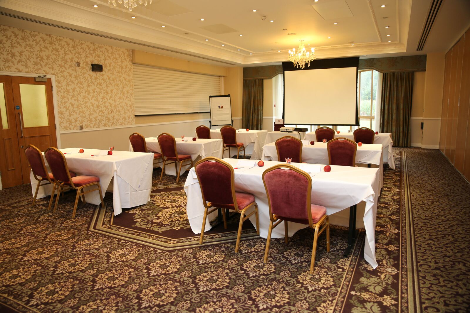 Aspley Suite at Shendish Manor Hotel, U-shaped meeting room for corporate events.