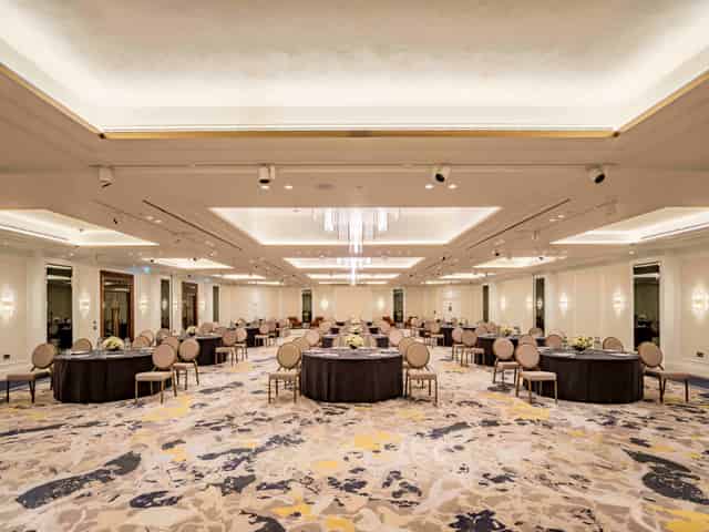 Jumeirah Carlton Tower