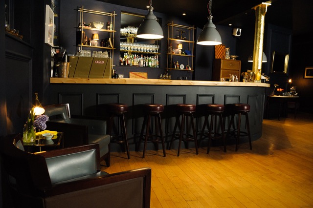 the bar - sihr3krhkhu.jpeg