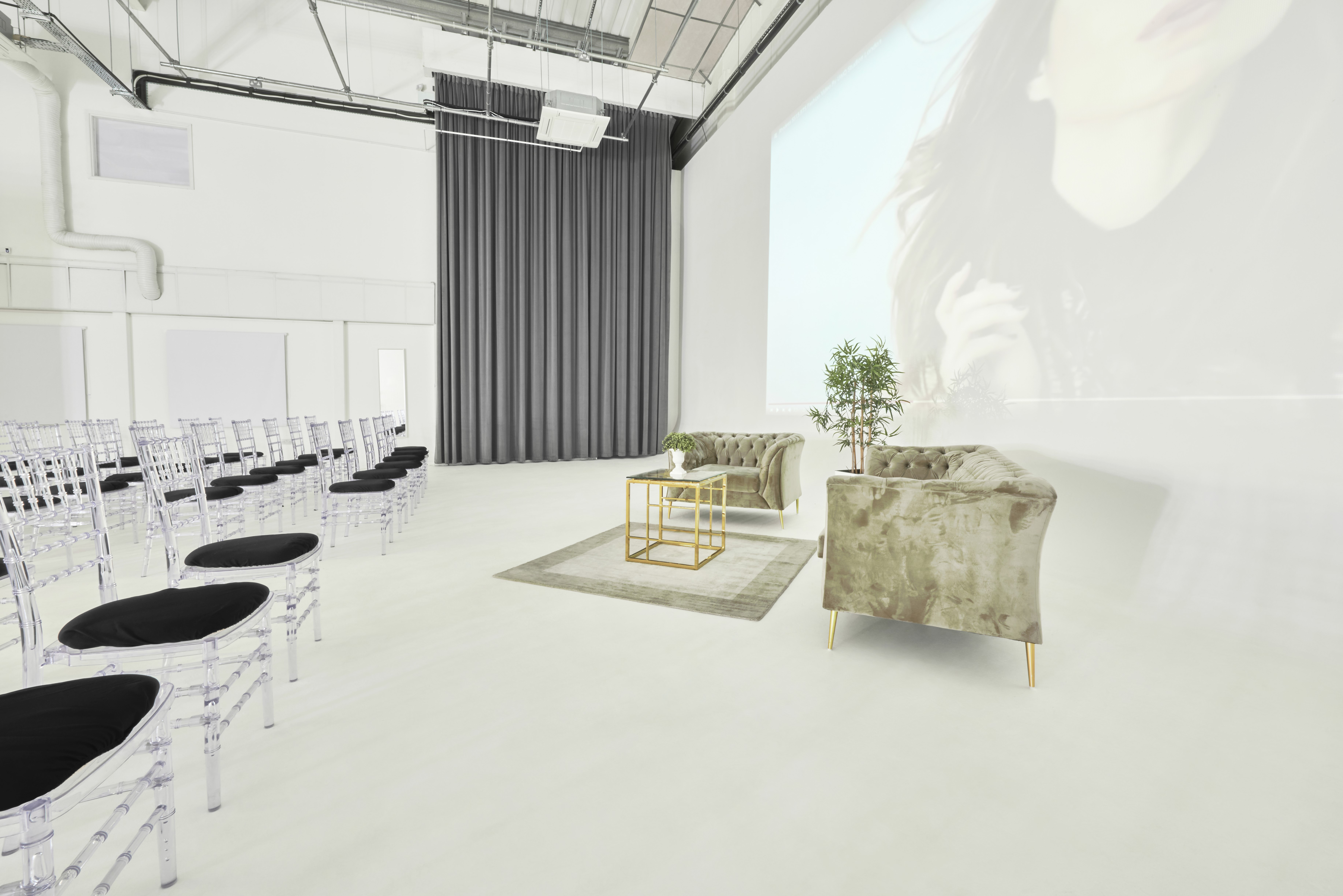 S2 Royal Arsenal Corporate - adv35d3y2nf.jpg