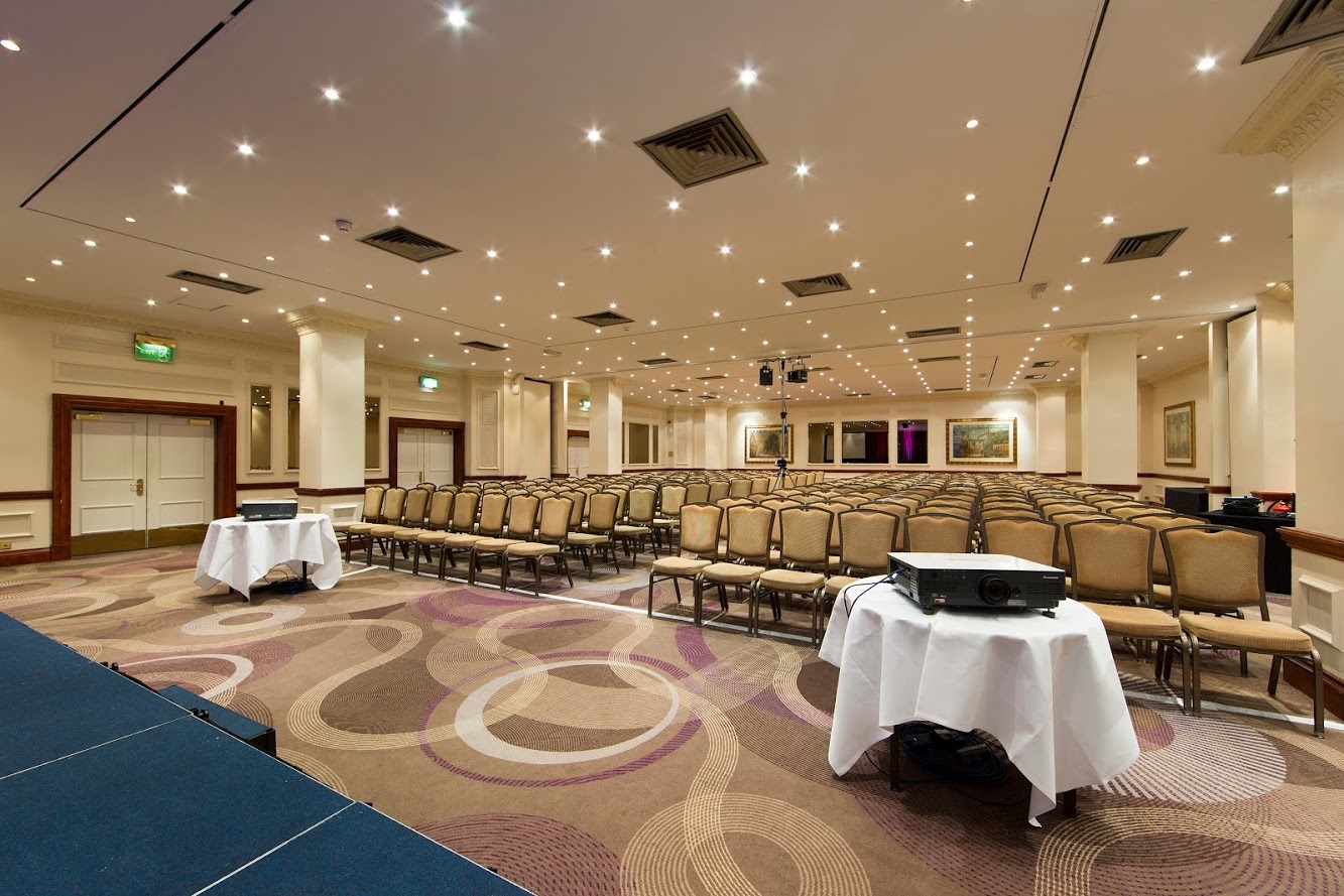 Longford Suite conference room at Thistle London Heathrow, ideal for events and workshops.