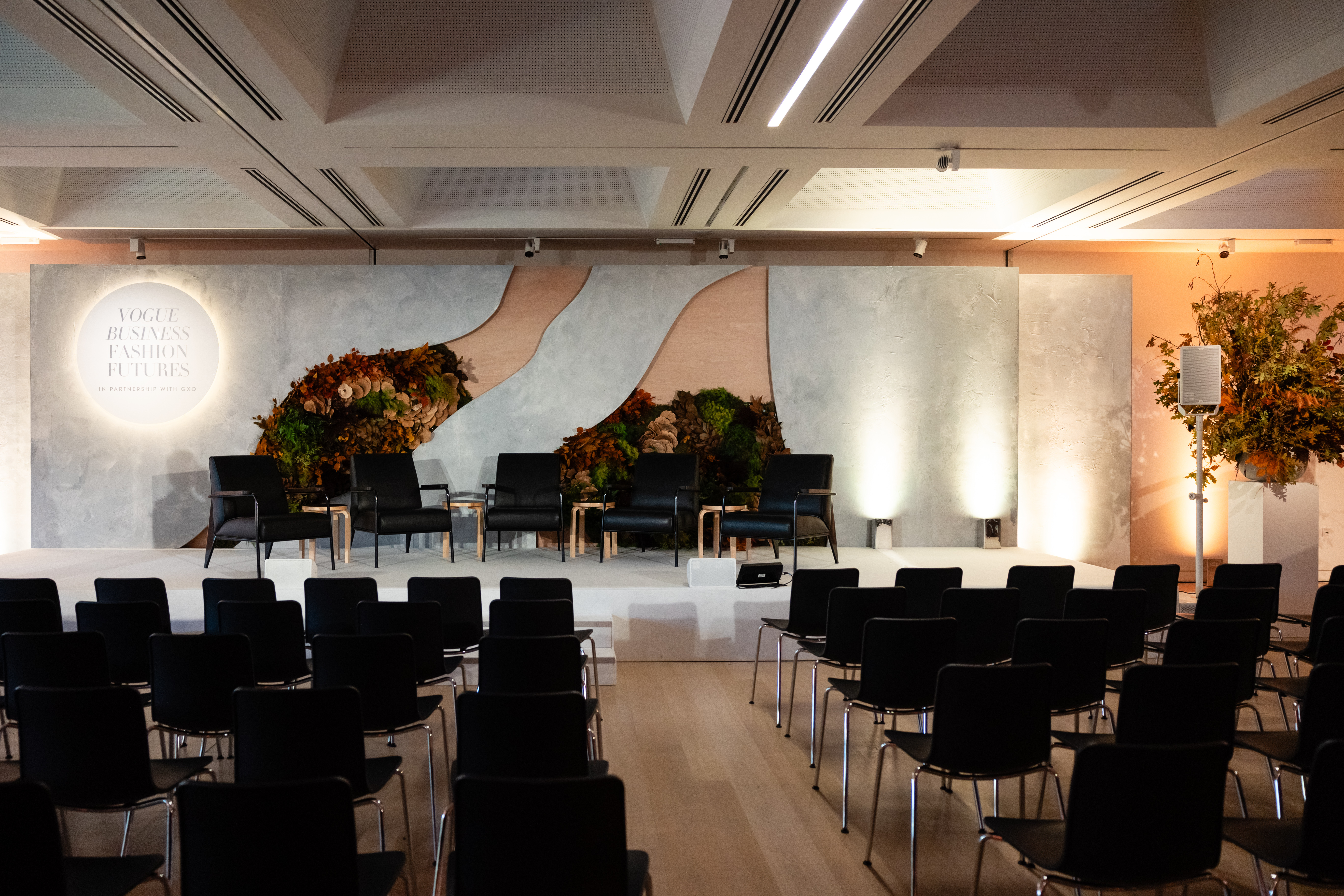 The Helene and Johannes Huth Gallery - 9a8eaa18-d14a-40f9-9550-ad74f7c7d0de.jpg