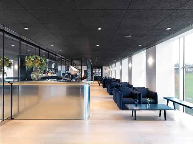 Chumsri and Luqman Lounge