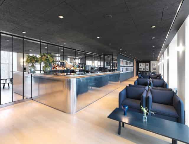 Chumsri and Luqman Lounge