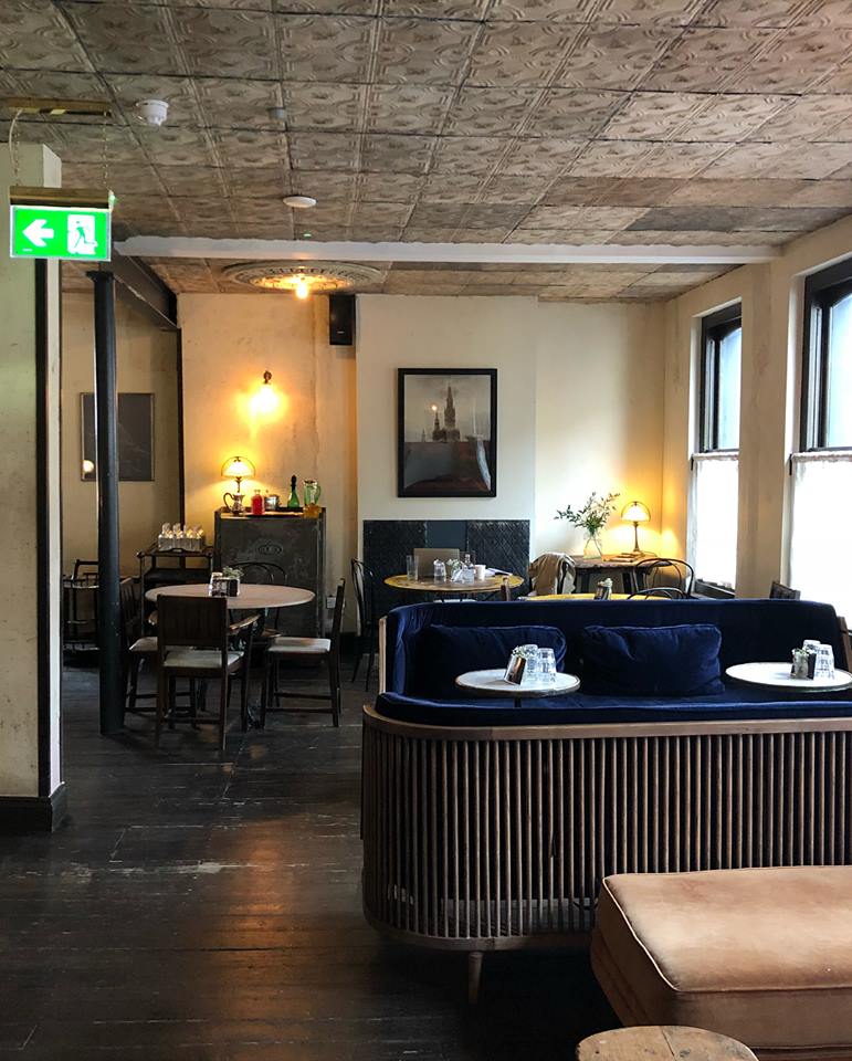 Cocktail Lounge - p4xvjxxnidt.jpg