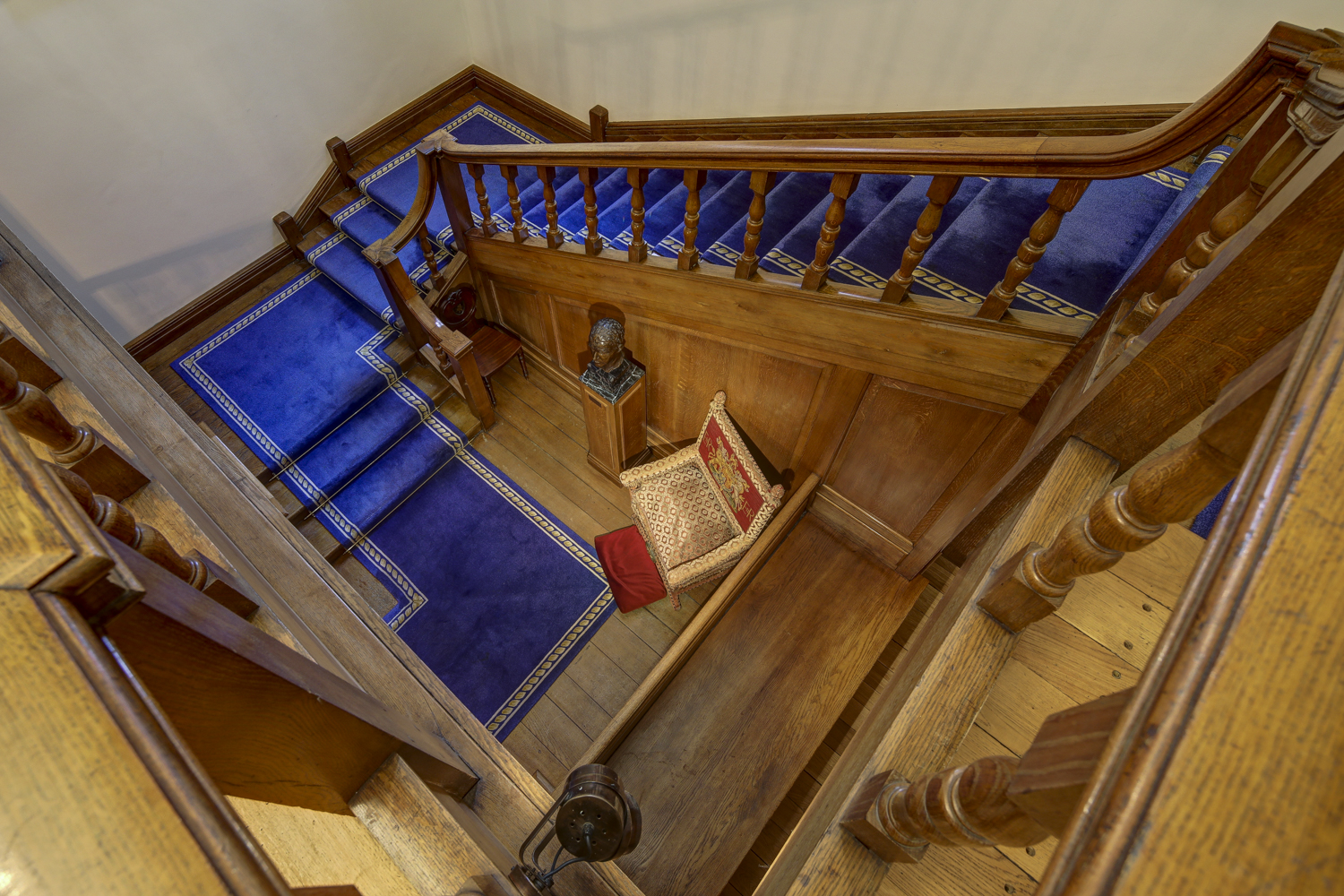 Large Pension Room - j3btcq2autz.jpg