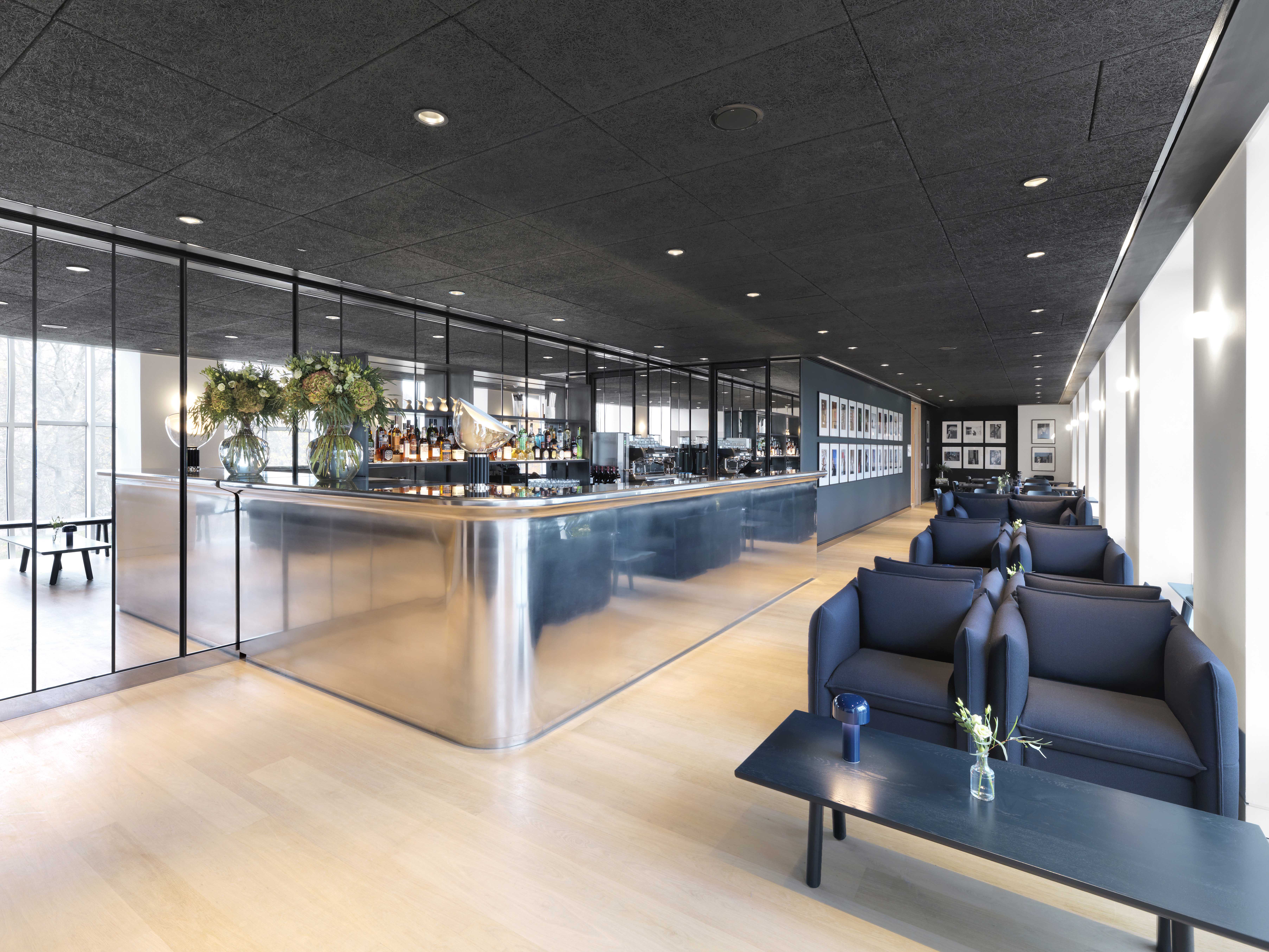 Chumsri and Luqman Lounge - q1k1b1yznaa.jpg