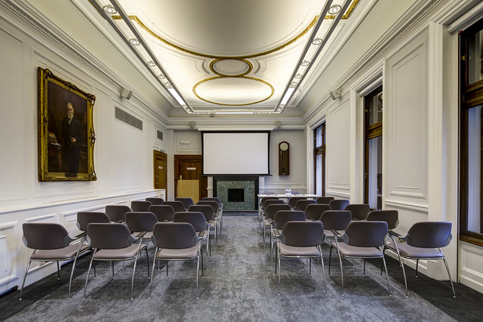 Elegant meeting room at One Birdcage Walk for corporate events and workshops.