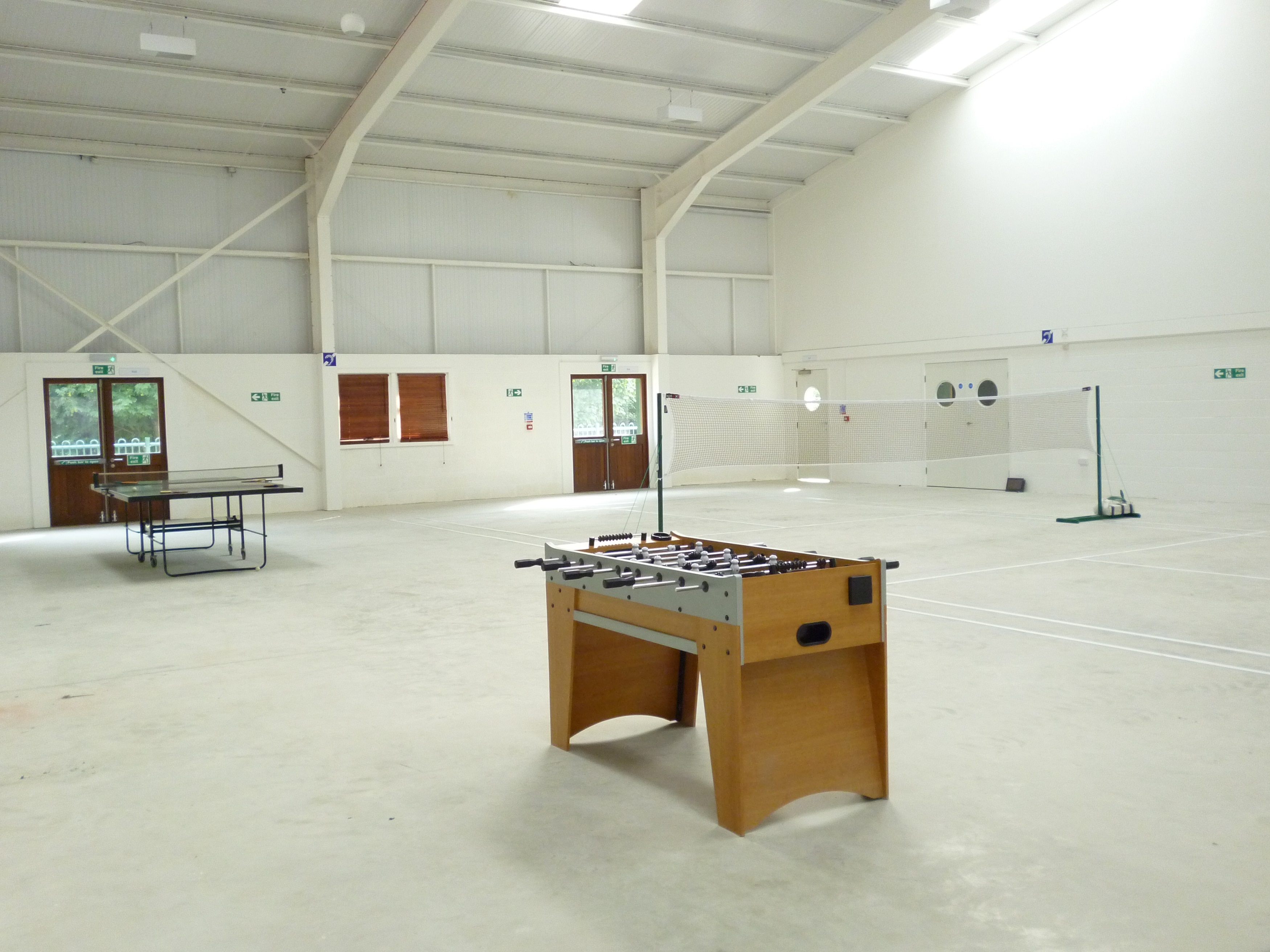 Versatile Sports Hall in Deanwood Barn for team-building and gatherings, featuring open layout.