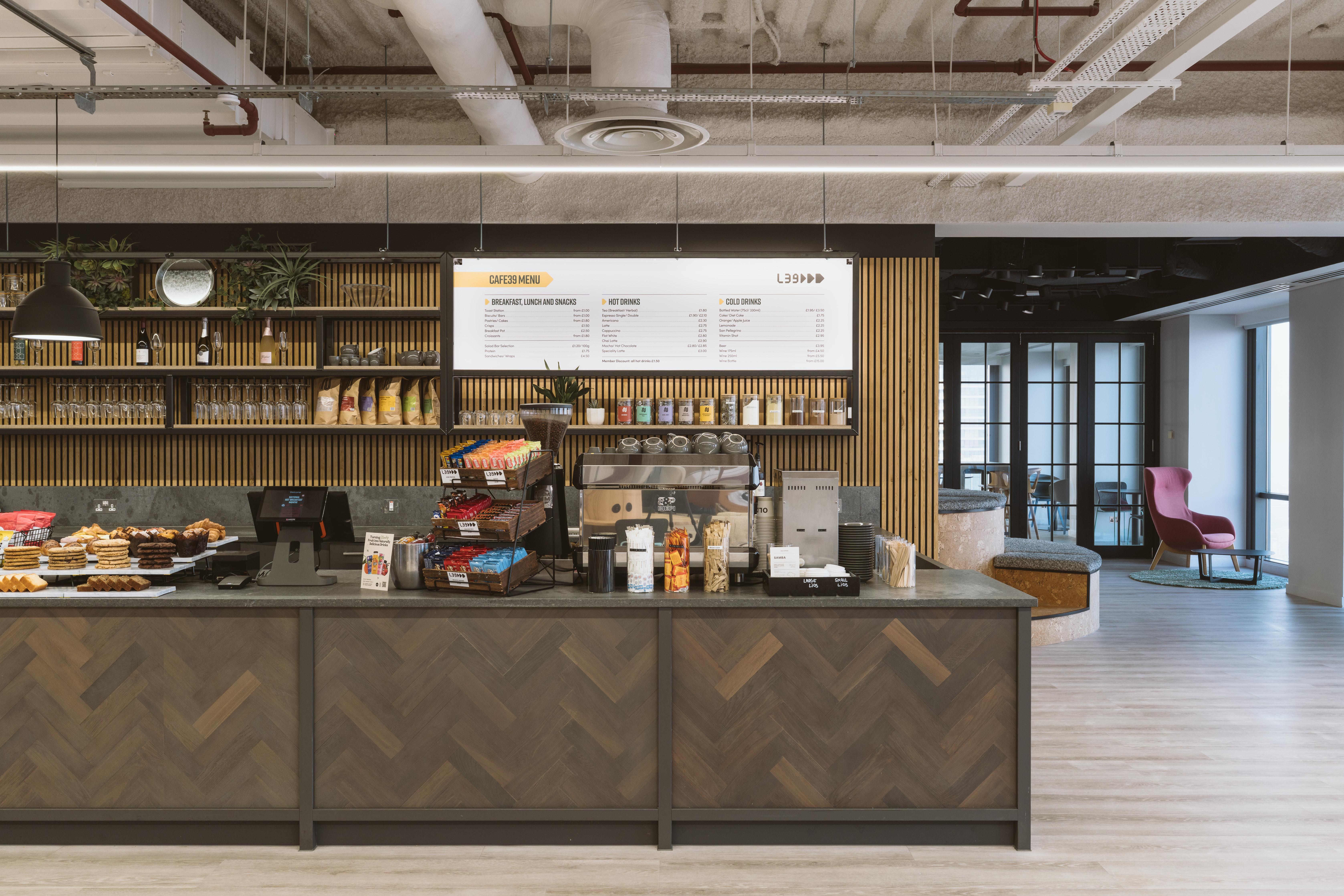 Space39 - ixhnia5x4jy.JPG