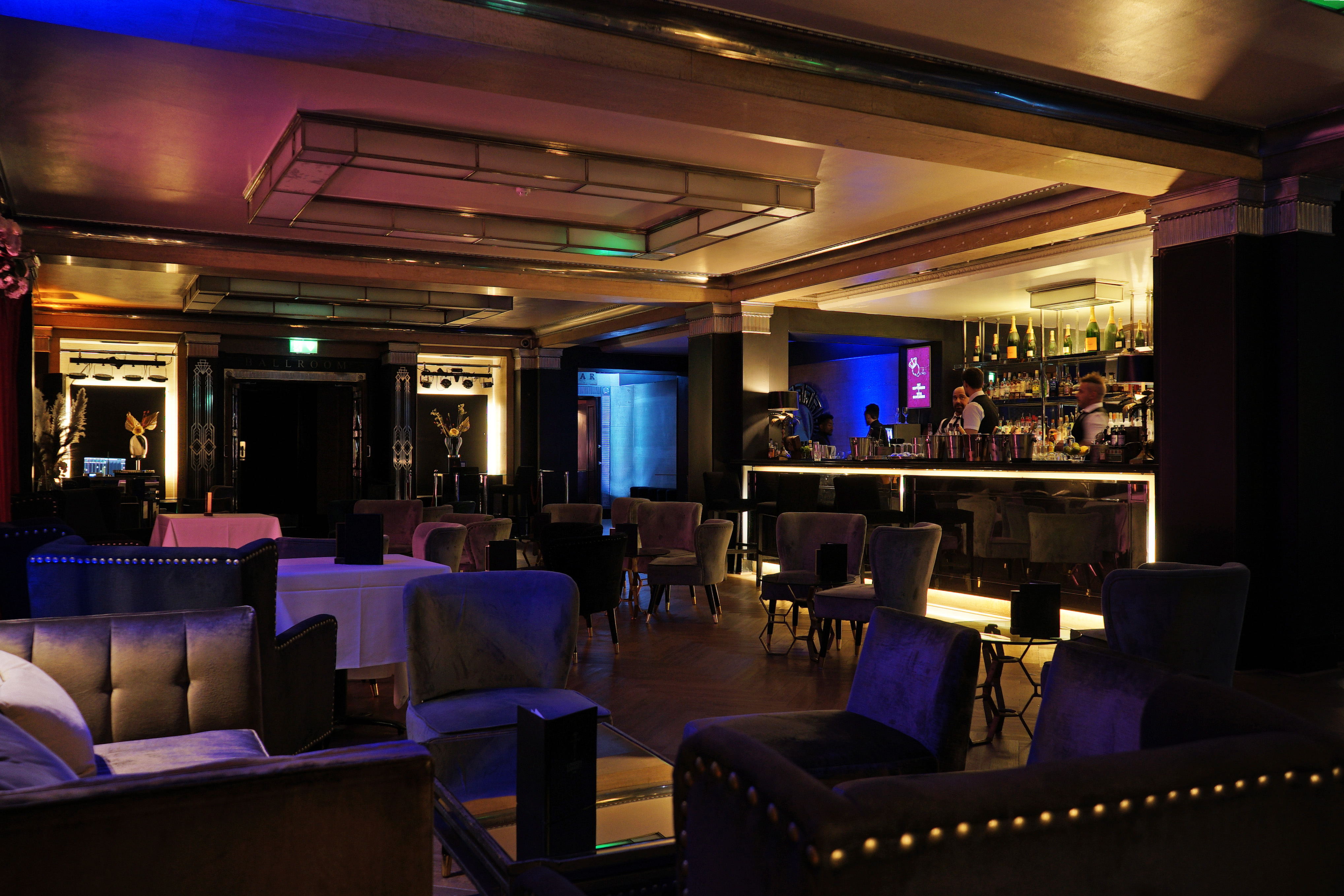 The Rose Bar - 0wixoc1qg4n.jpg