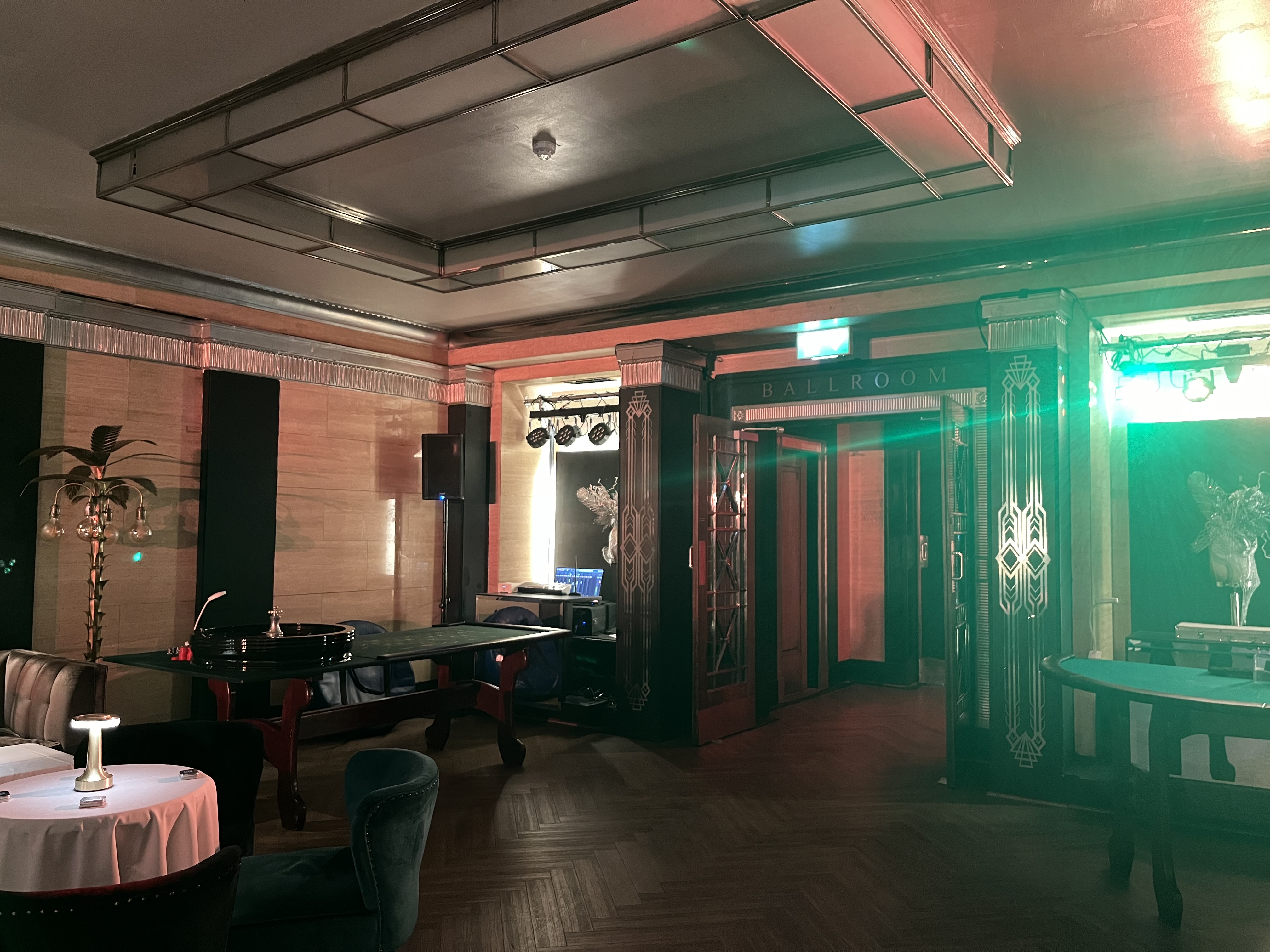 The Rose Bar - hby2vsfdtc4.jpeg