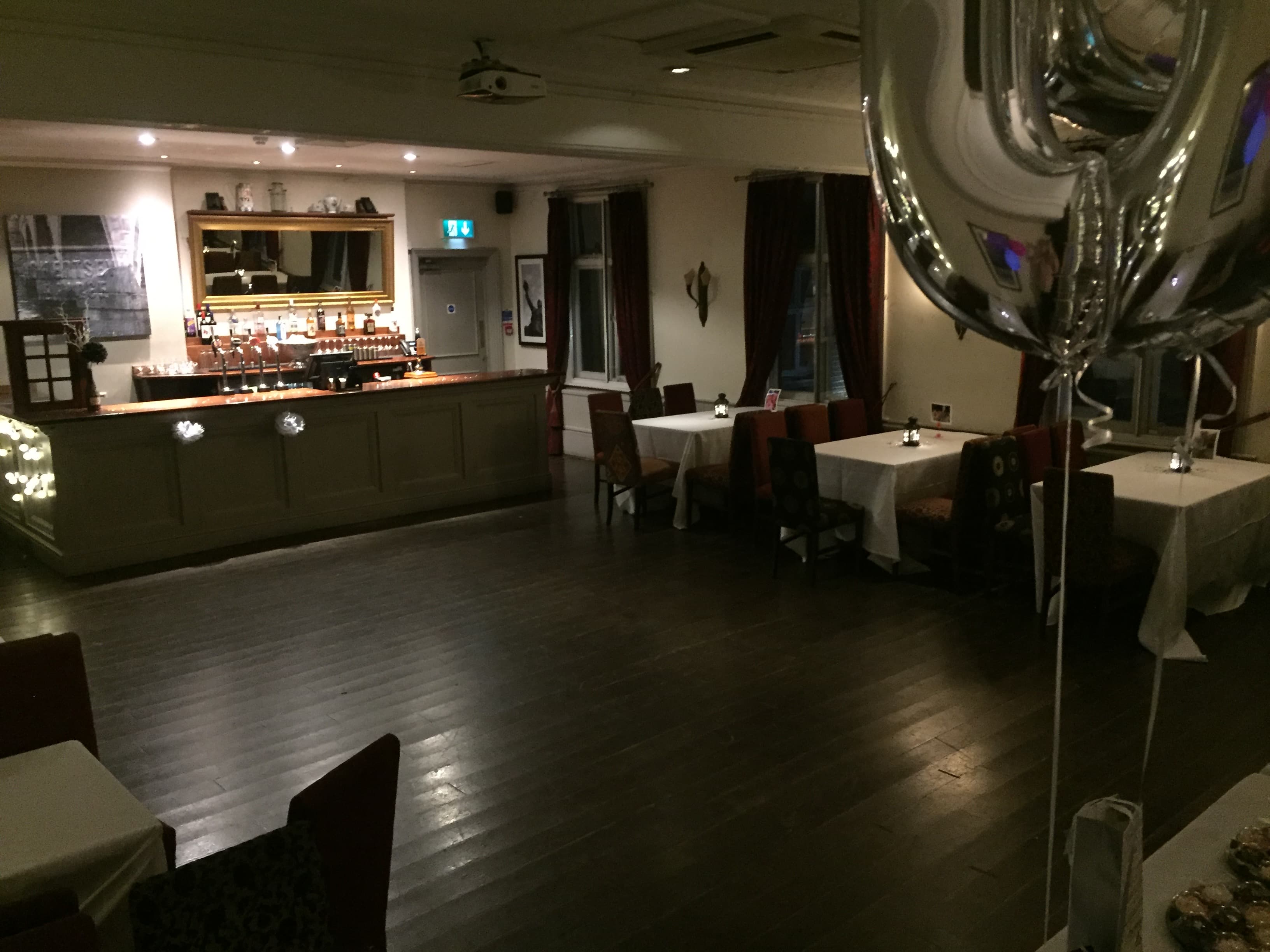 The Windsor Room - a2eciastjxi.jpg