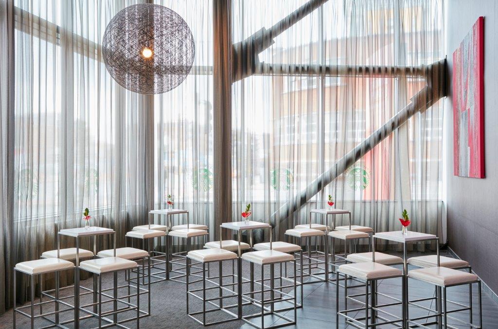 Smithfield Suite - jxowrqlwfyy.jpg