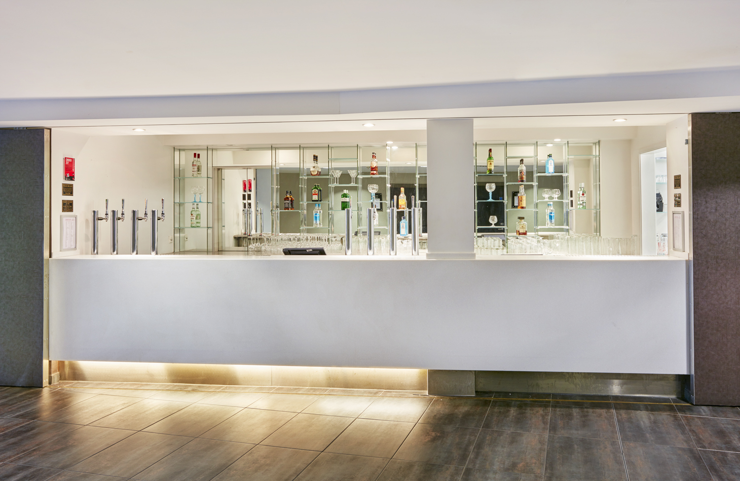 Smithfield Suite - yk2bx3d4fkt.jpg