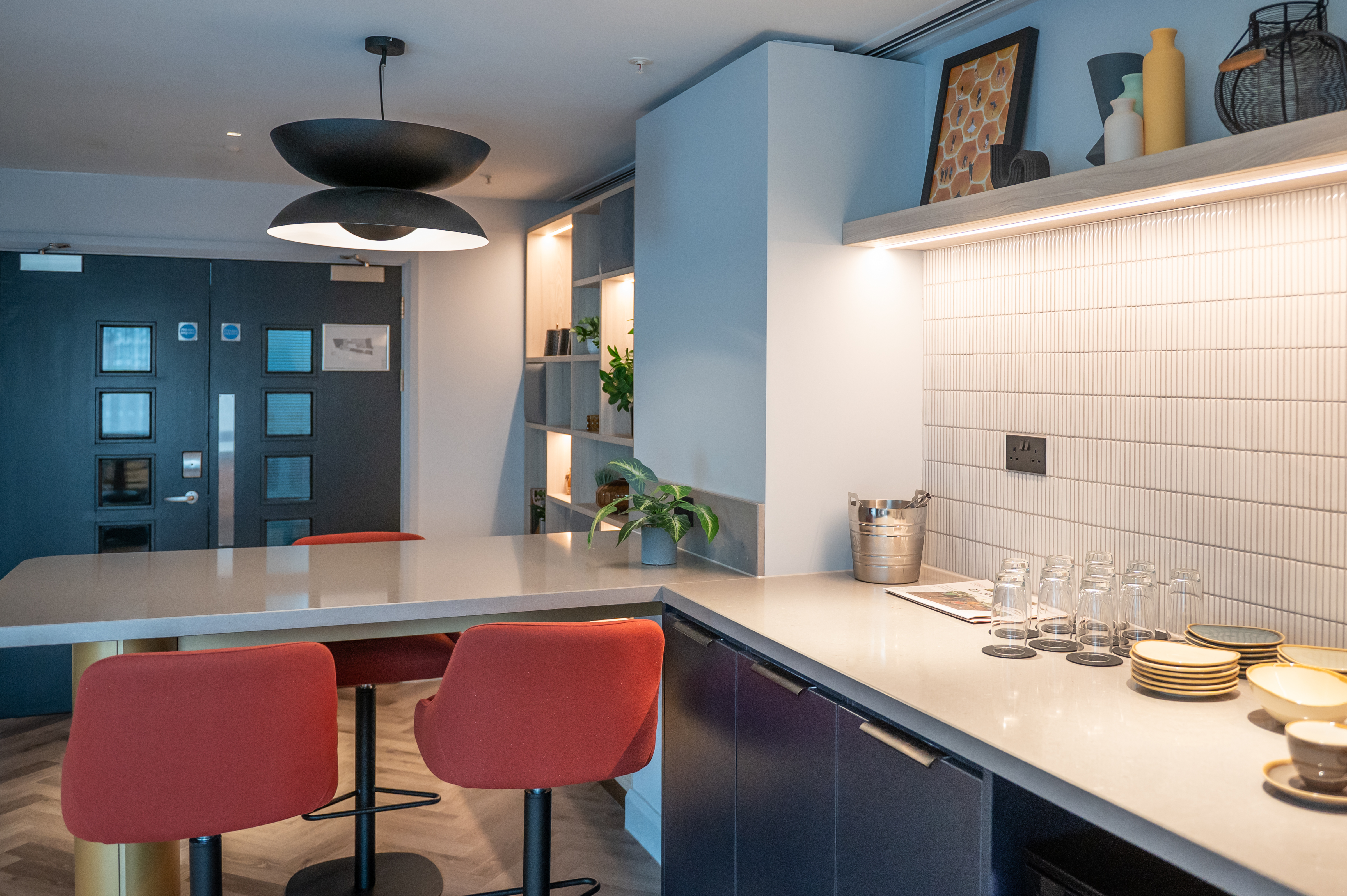 The Studio - ipbxpy5cd0b.JPG