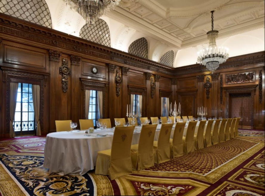 Ten Trinity Square - image 1