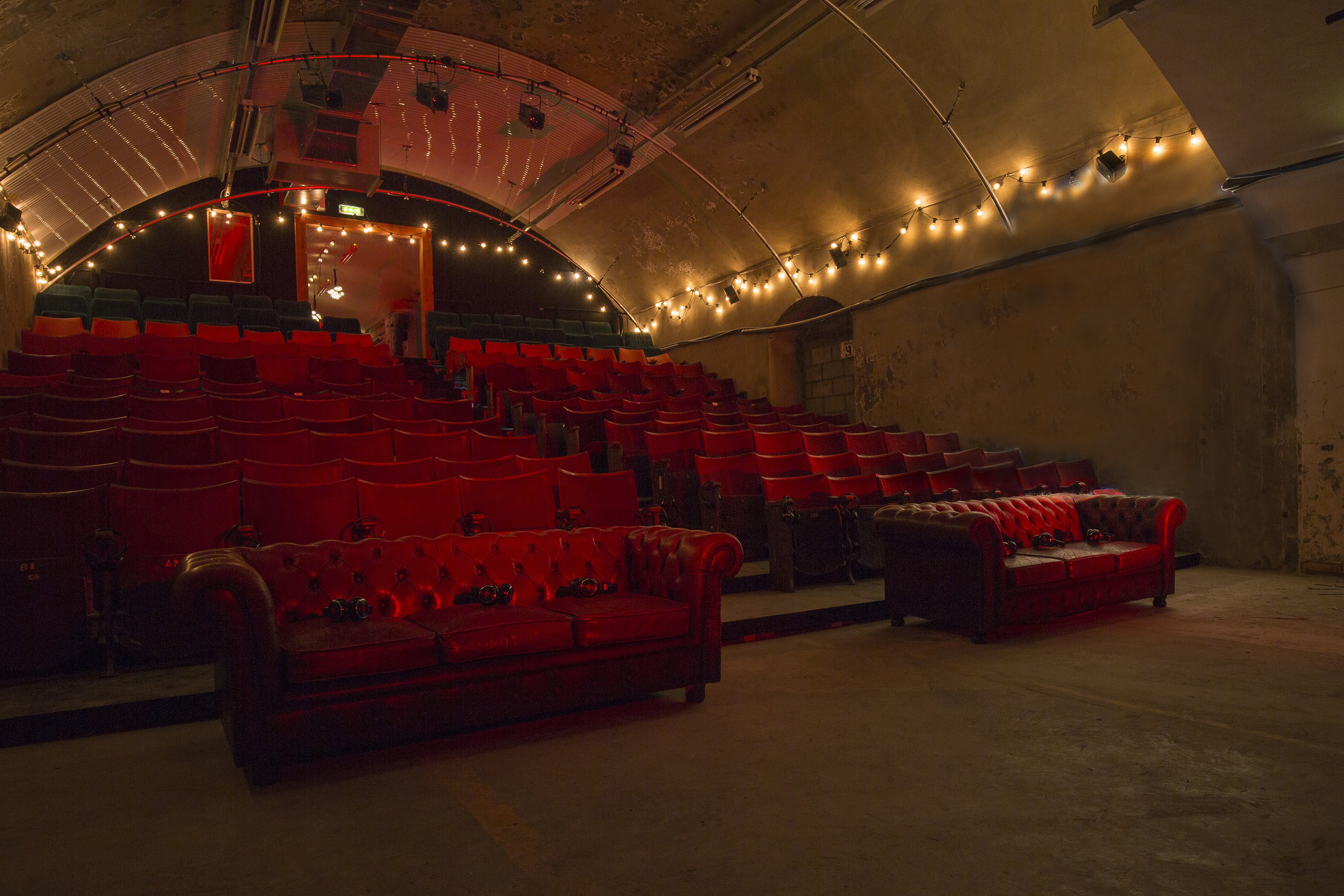 The Vaults Theatre - xozww3dl2sw.jpg