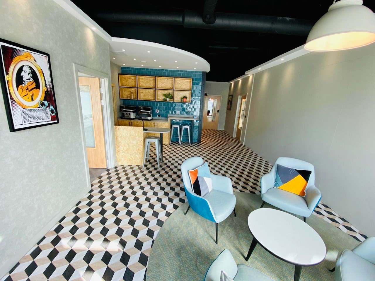 Modern meeting space at Holiday Inn Whitechapel, ideal for networking events and collaboration.