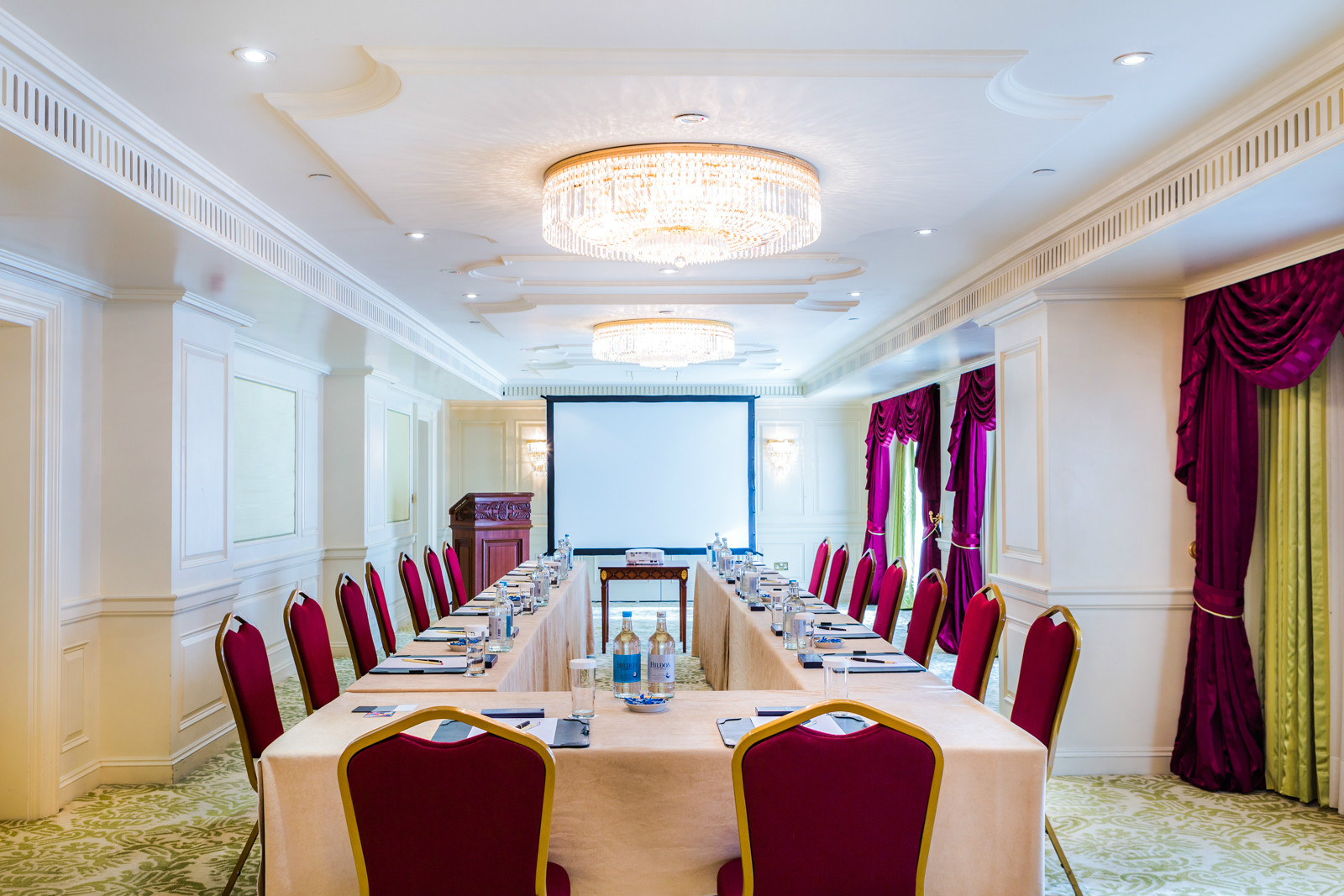 Alexander Room - 4iks413p1p4.jpg