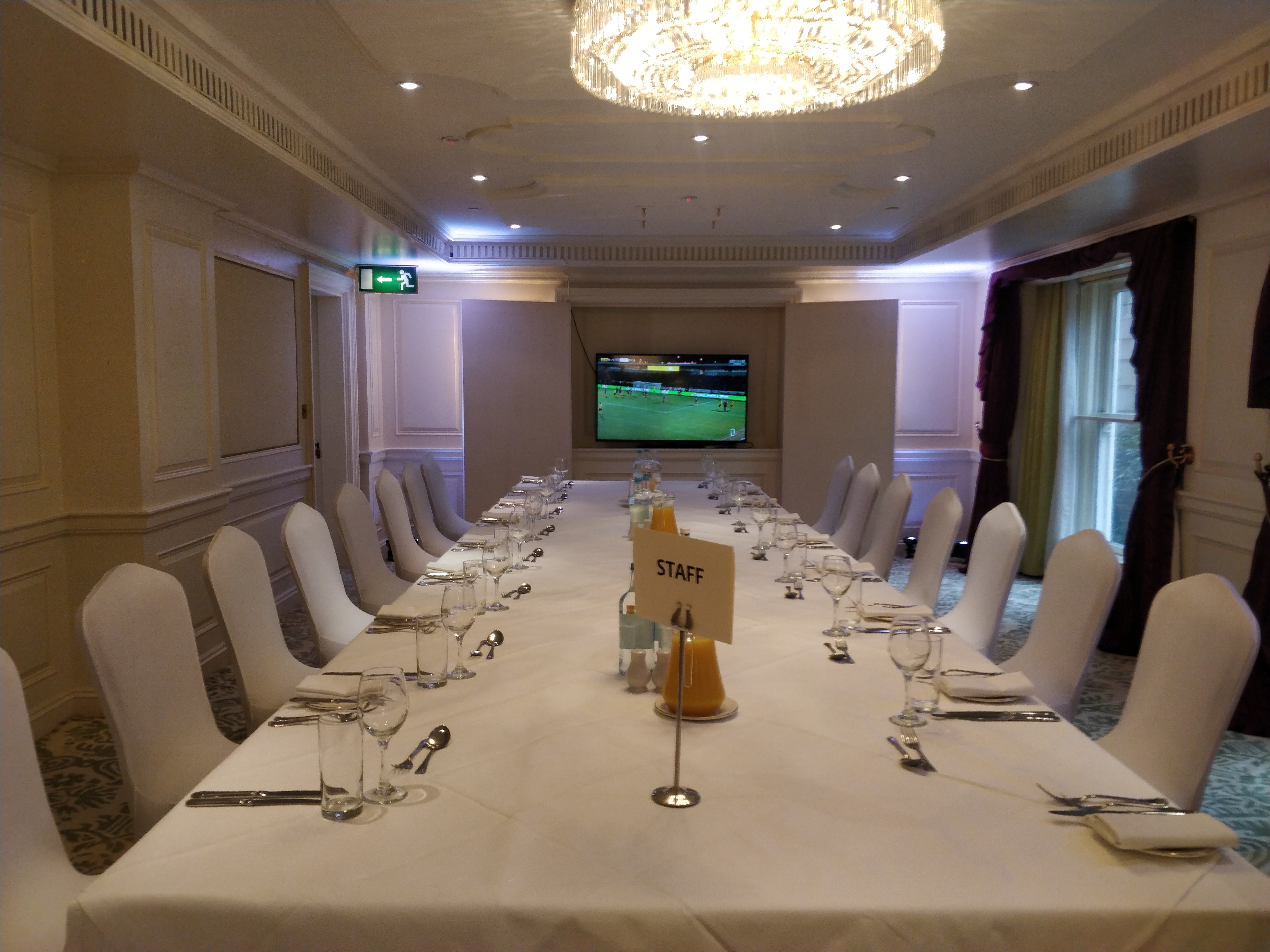 Alexander Room - gv0mtmy4goo.jpg