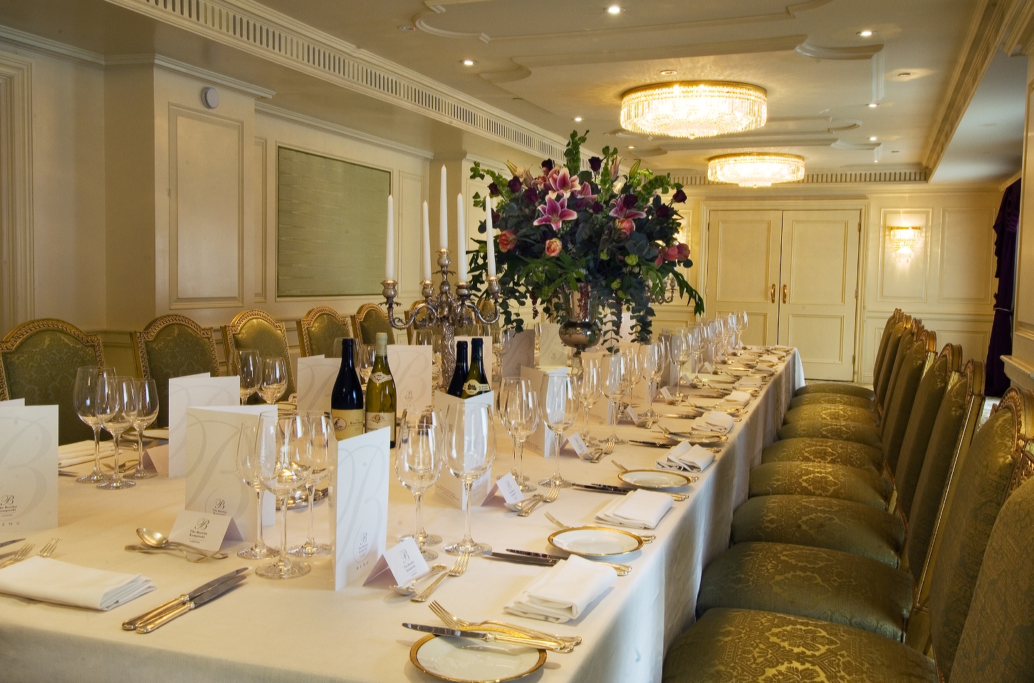 Alexander Room - ukpuumnmuc2.jpg