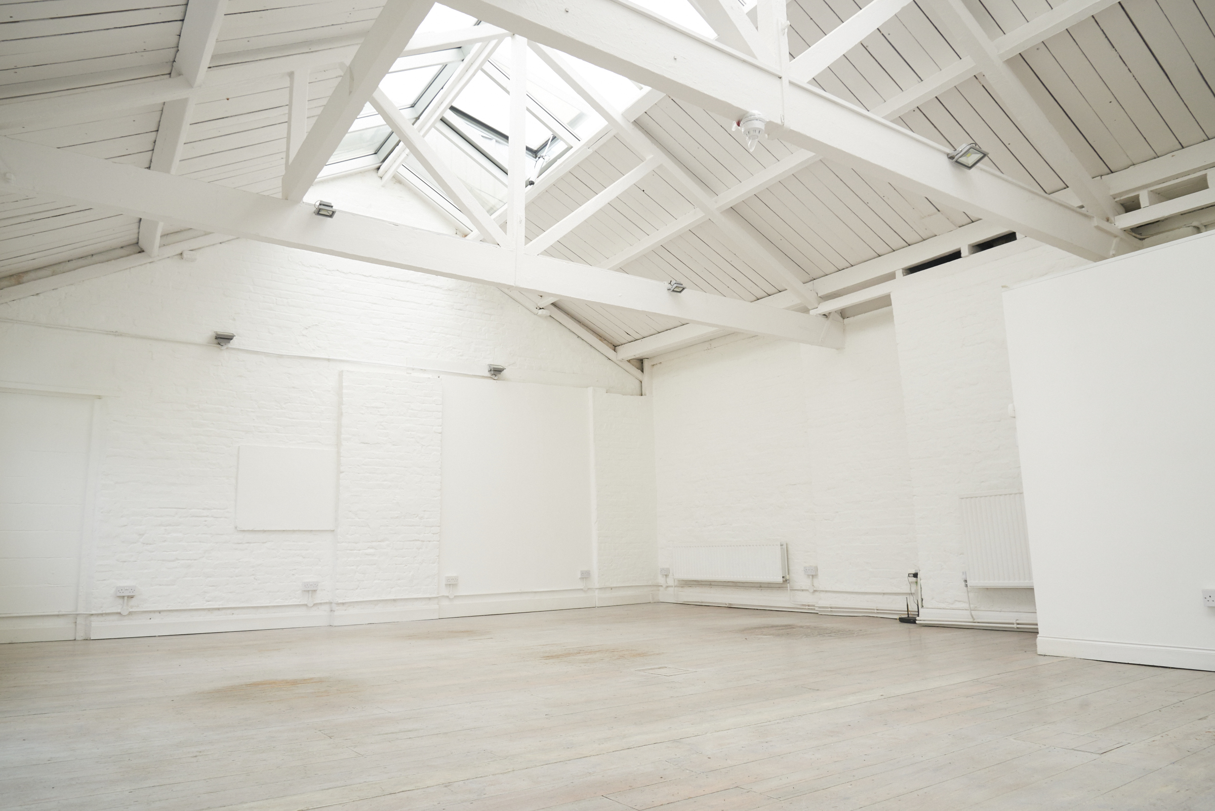 Spacious creative studio loft in Thane, ideal for workshops and events with high ceilings.