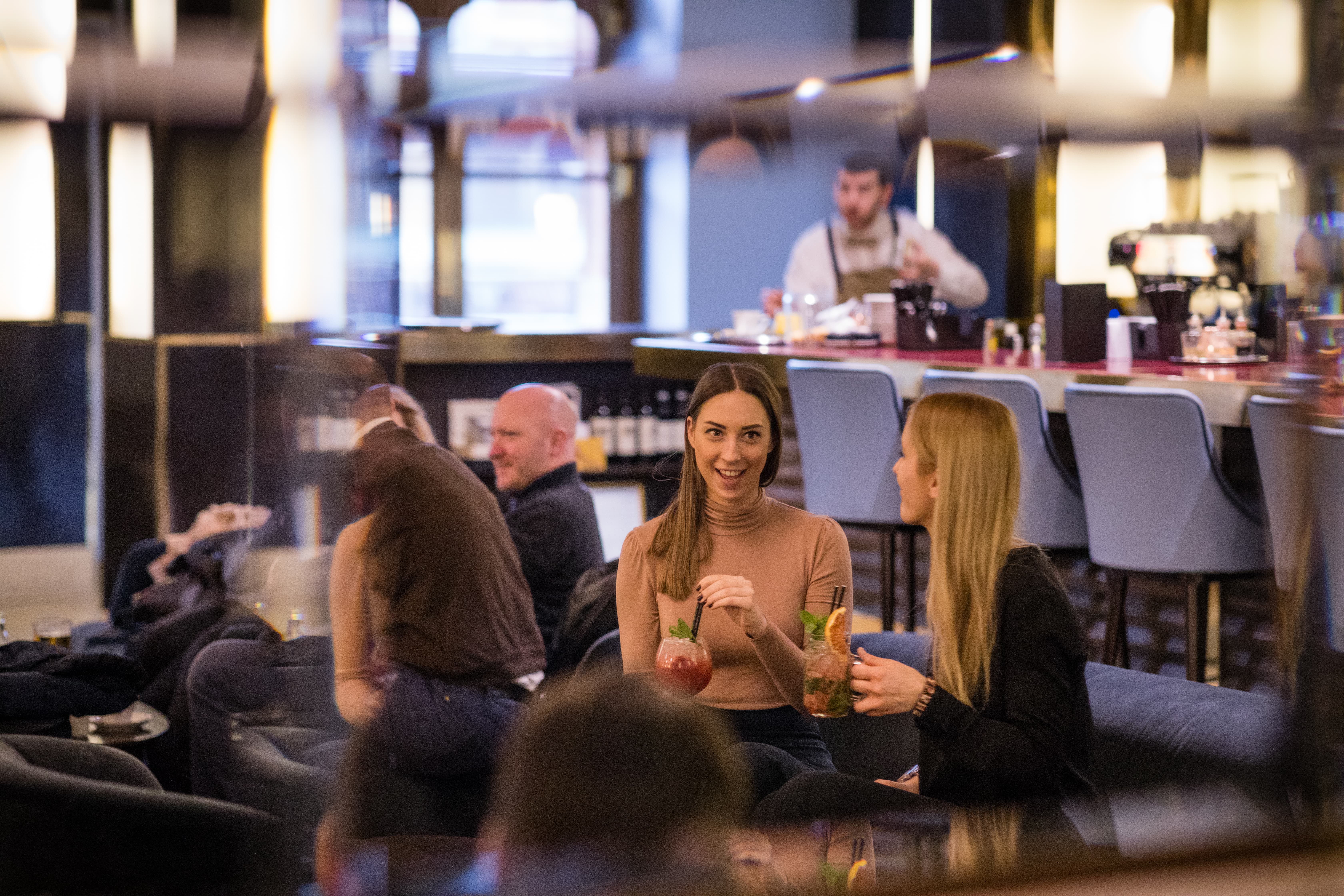 Champagne Bar at St Pancras: stylish lounge for networking events and gatherings.