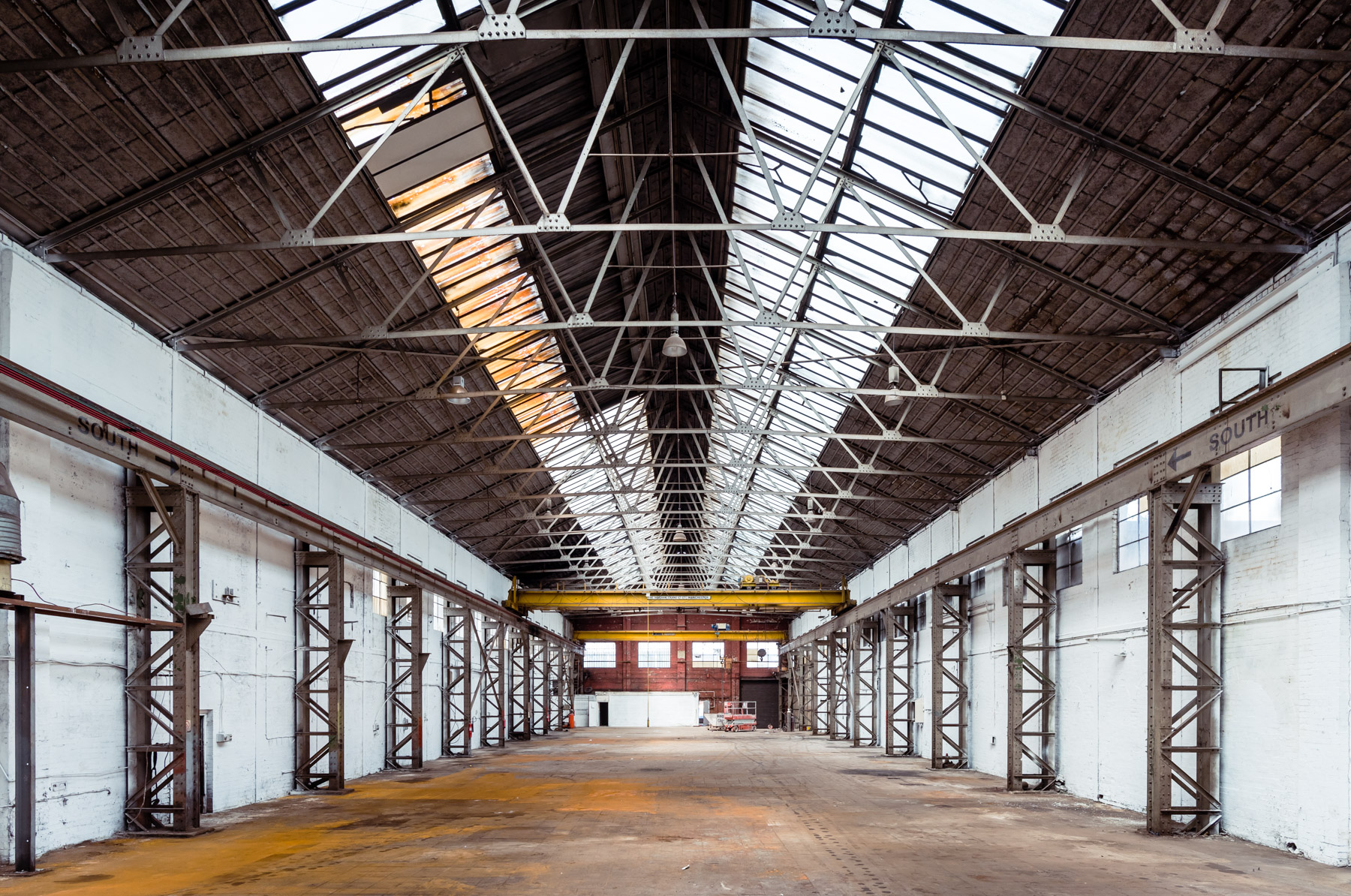 CRANE  - xmkcevkzyqi.jpg