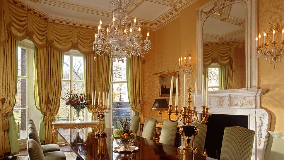 Wimborne Room at The Ritz London: elegant meeting space with chandelier for events.