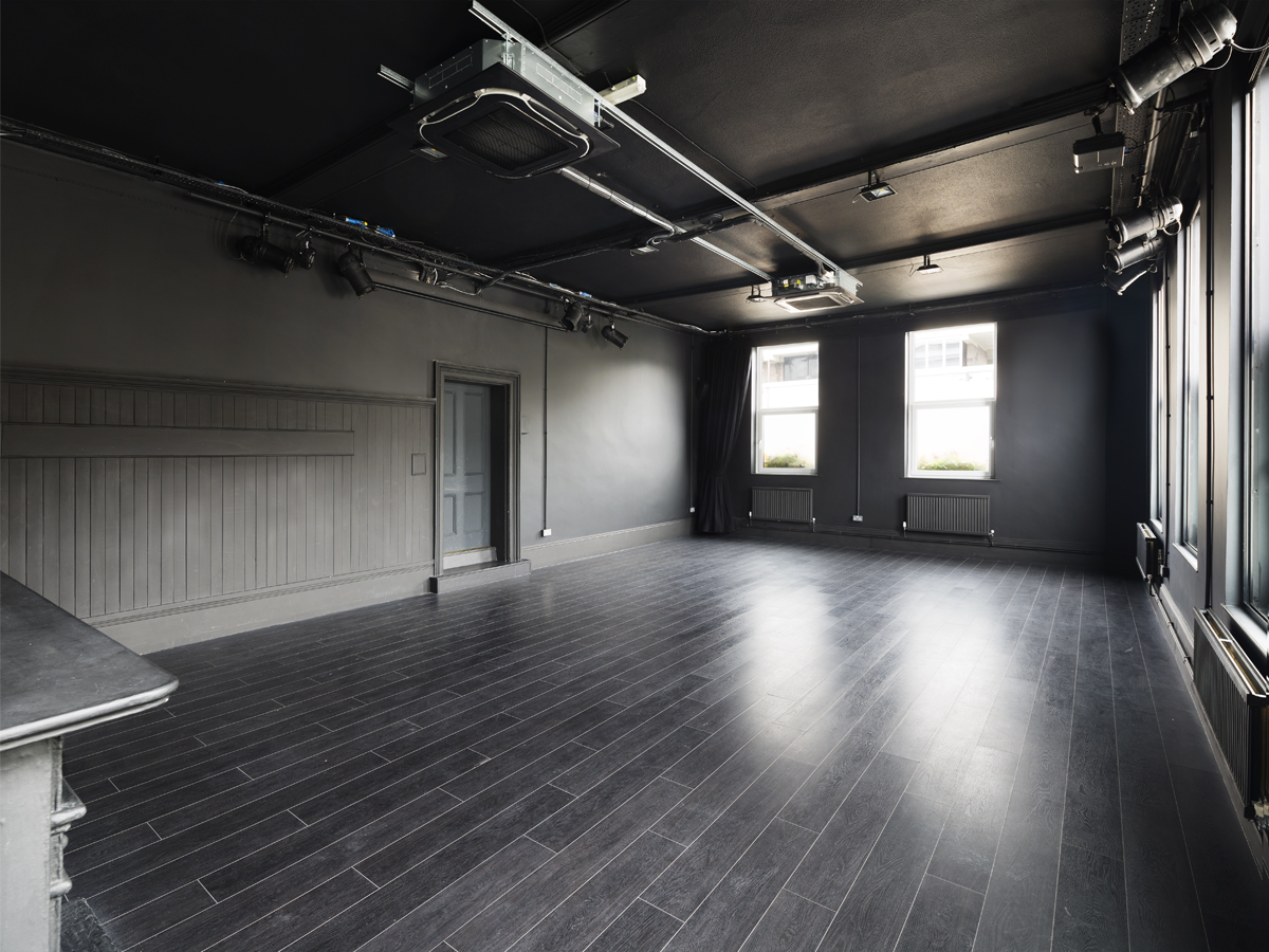 Theatre Space - i22fsr44bgl.jpg