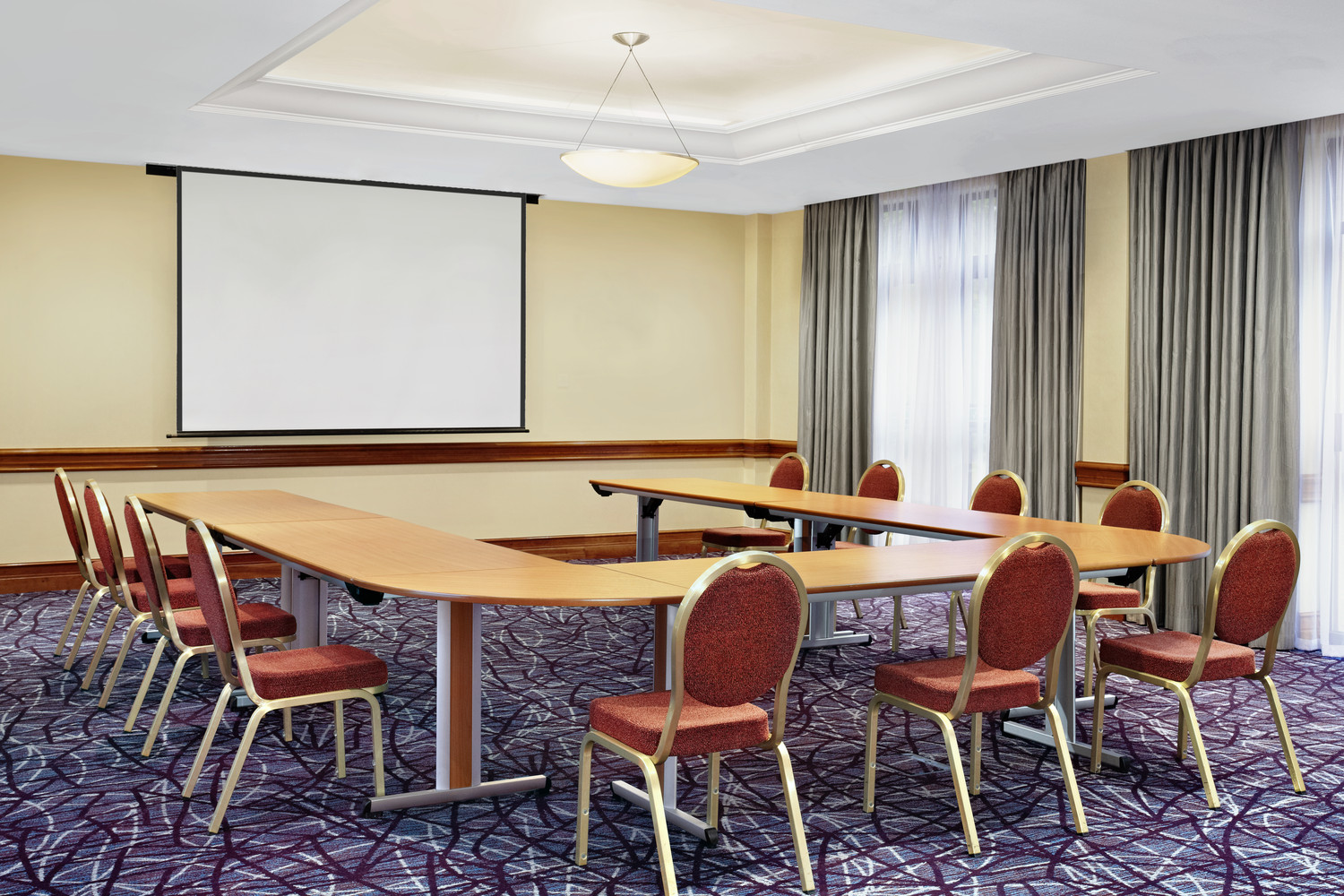 Atlantic Suite meeting room at Sheraton Skyline Hotel, ideal for workshops and presentations.