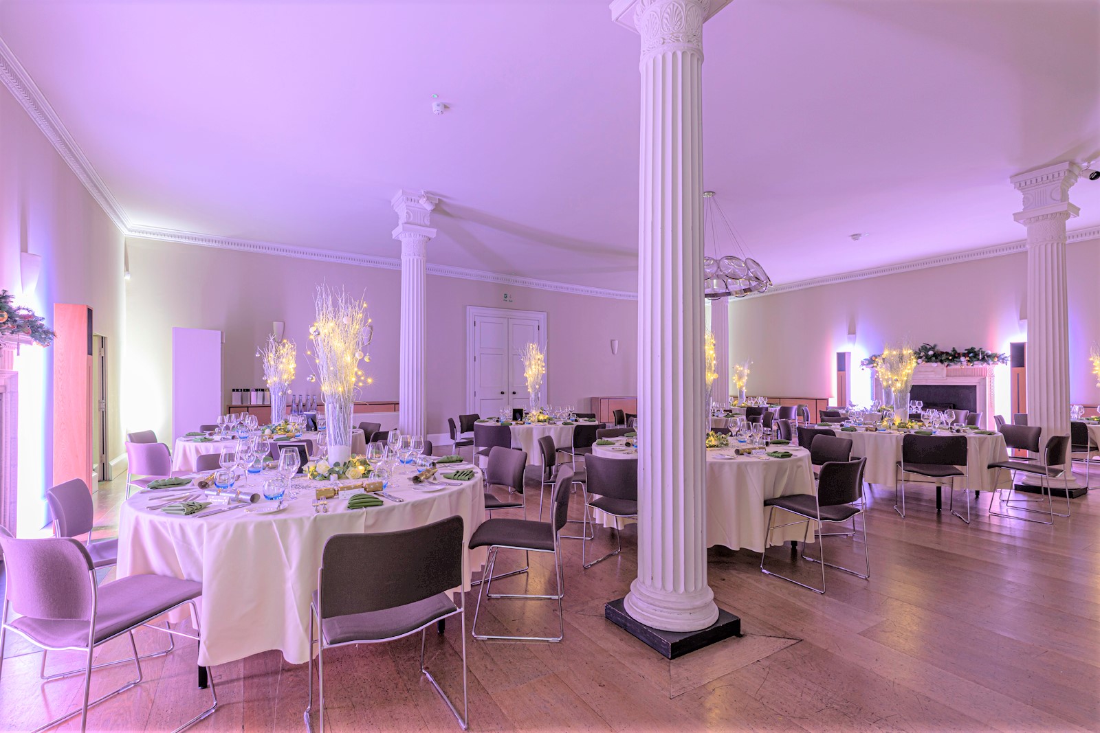 Christmas Parties - pr5ane50gb0.jpg