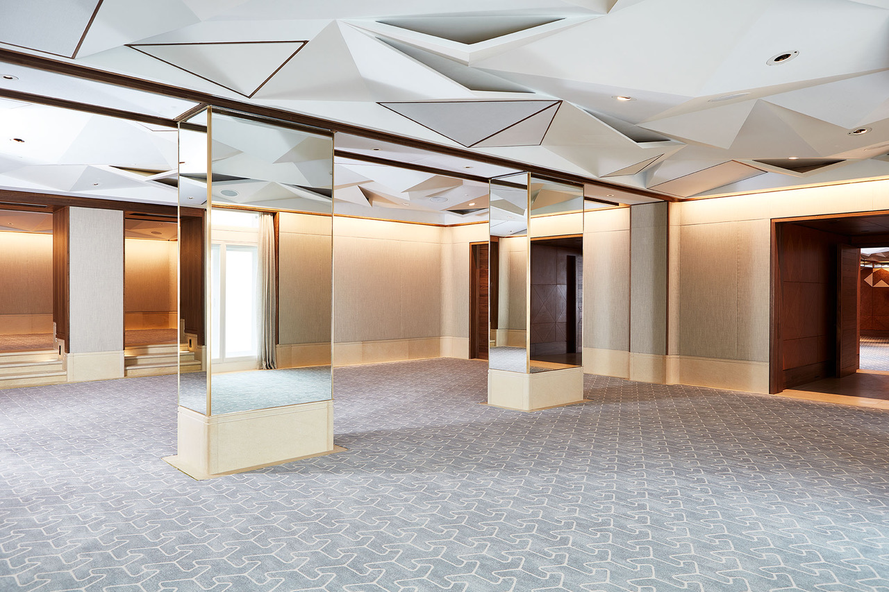 Belgravia event space with modern design, ideal for corporate meetings and social gatherings.