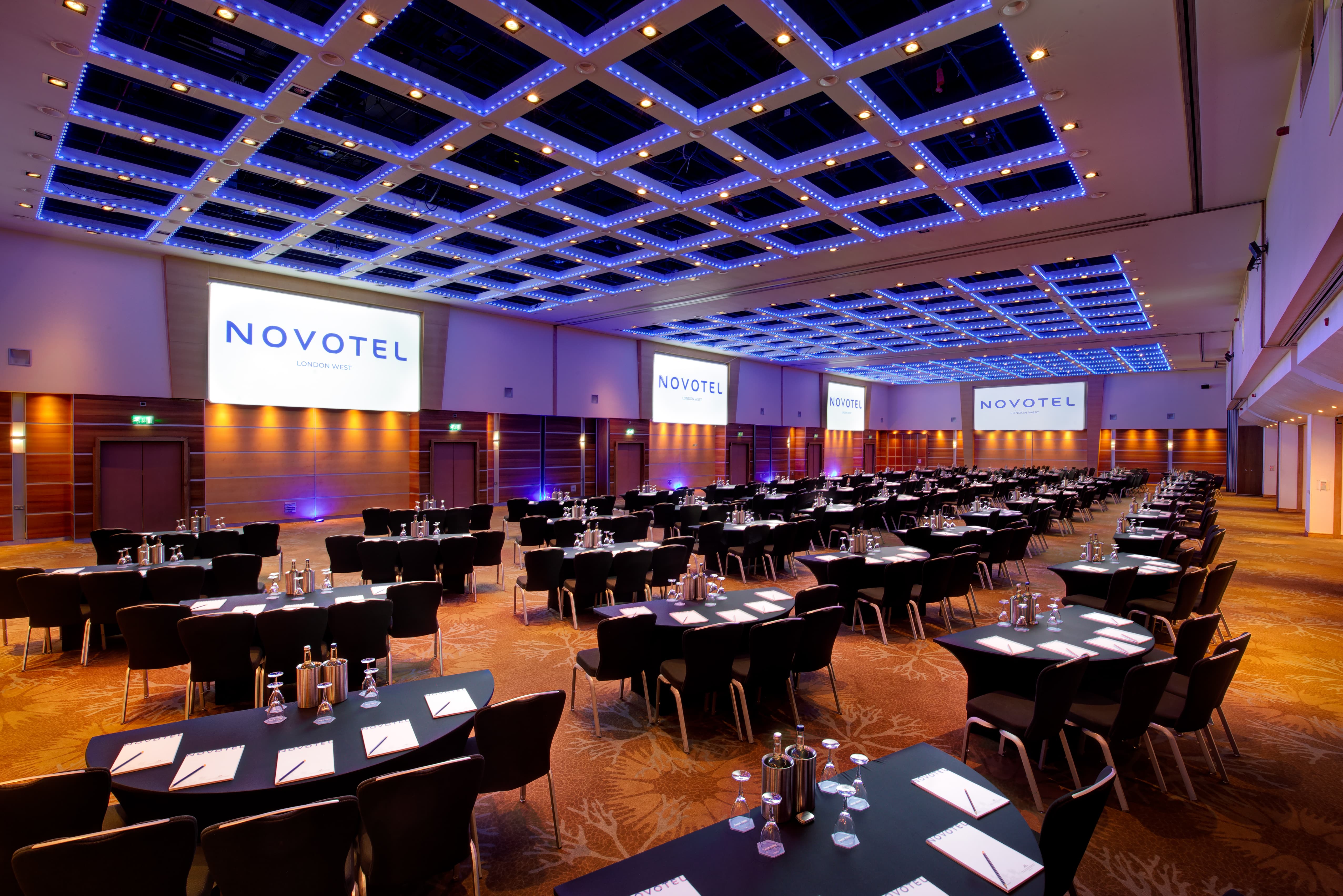 Novotel London West - image 2