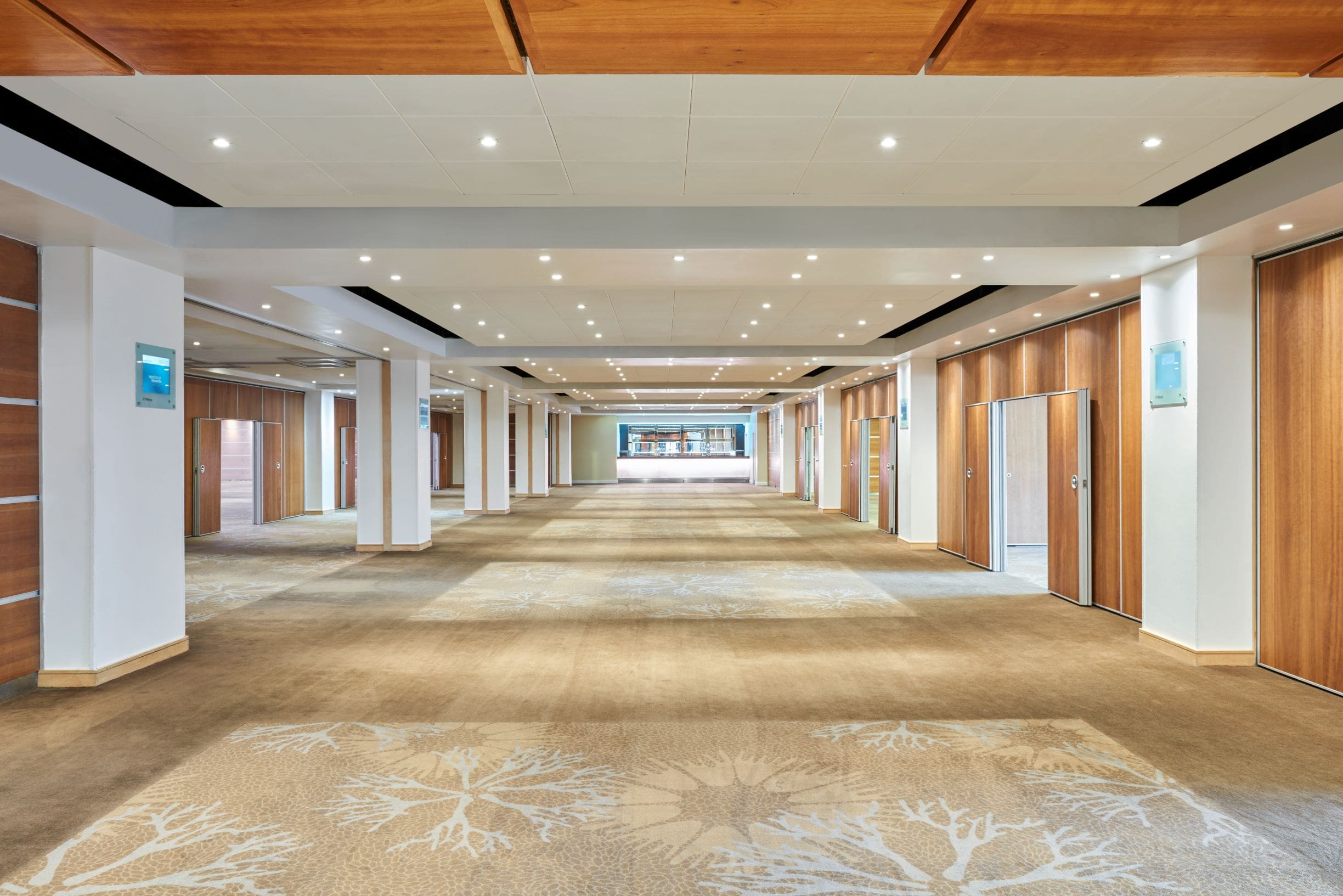 Novotel London West - image 6