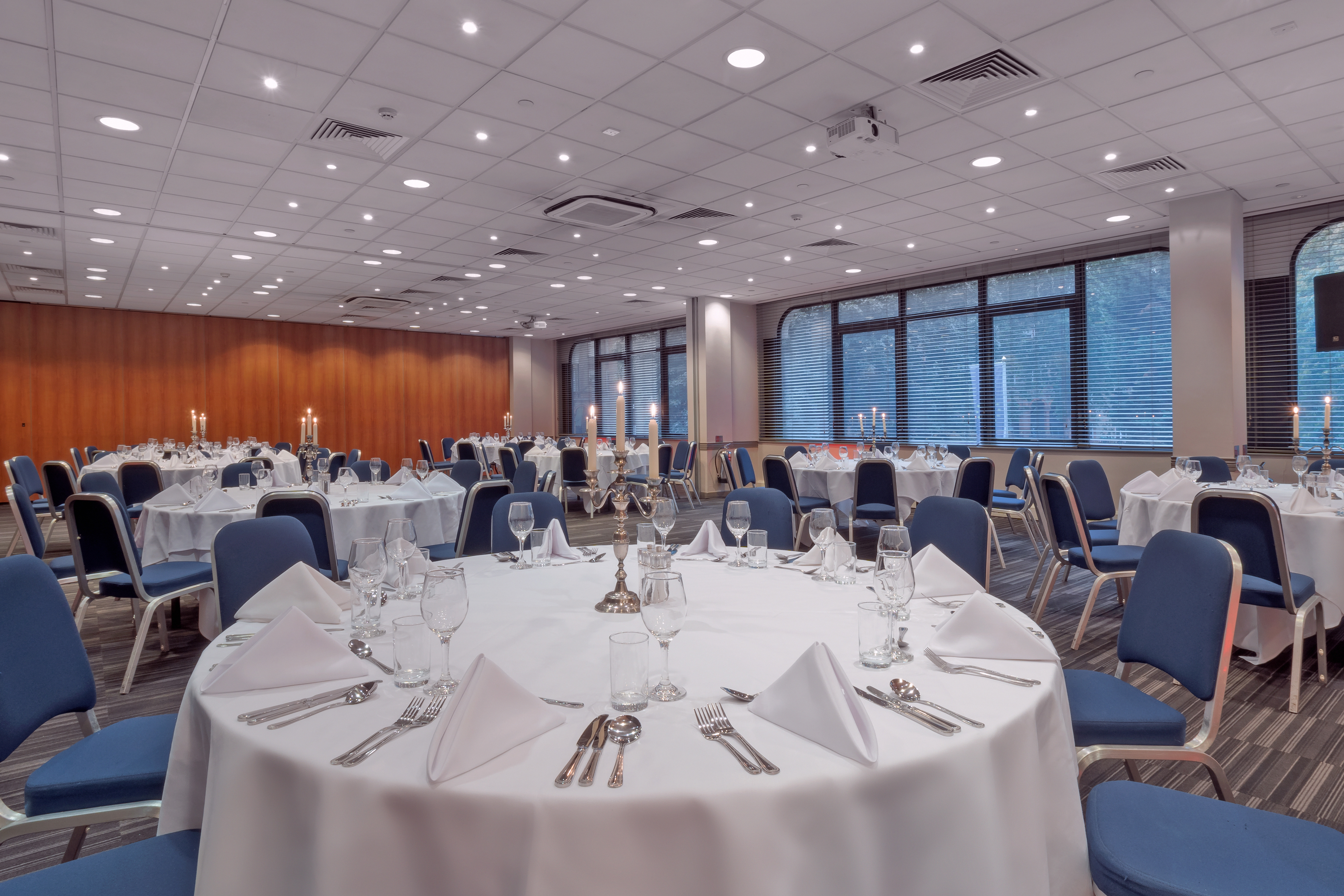 Elegant banquet room at Holiday Inn Kensington, perfect for corporate events and celebrations.