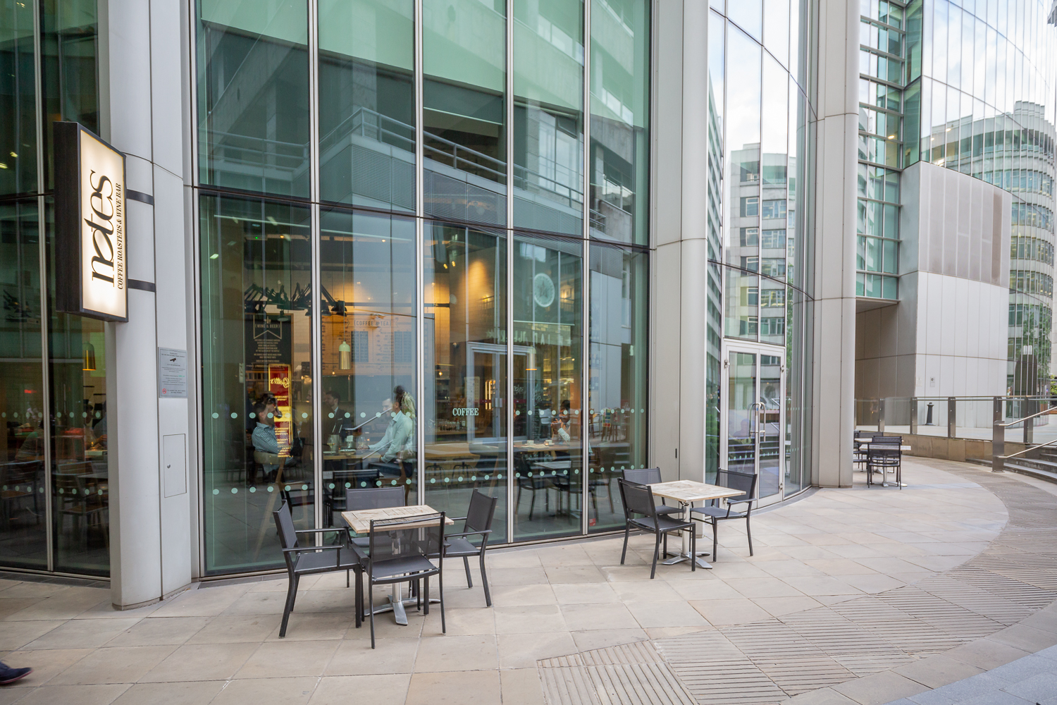 Modern outdoor seating at Notes Moorgate, ideal for networking events and casual meetings.