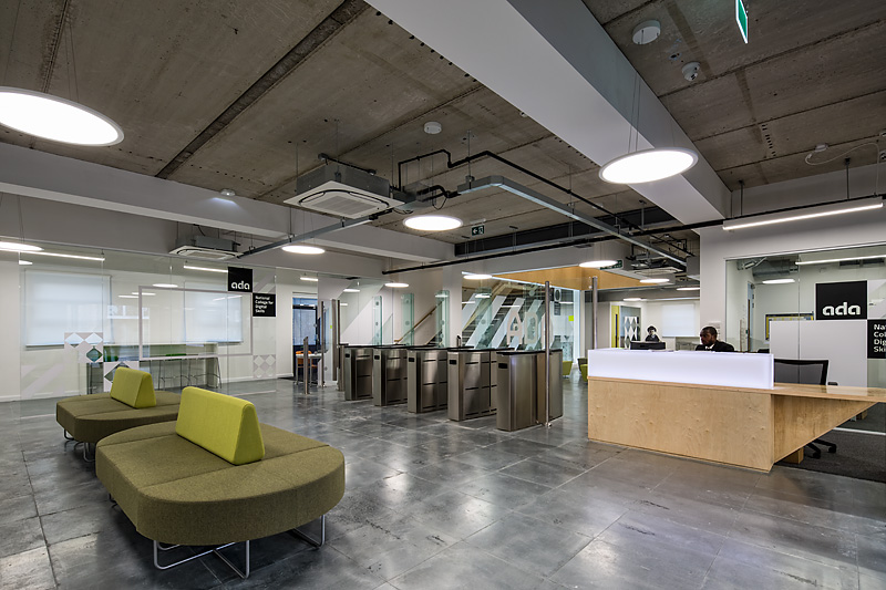 Open Space with Kitchenette Area - 045ibgqvyjs.jpg