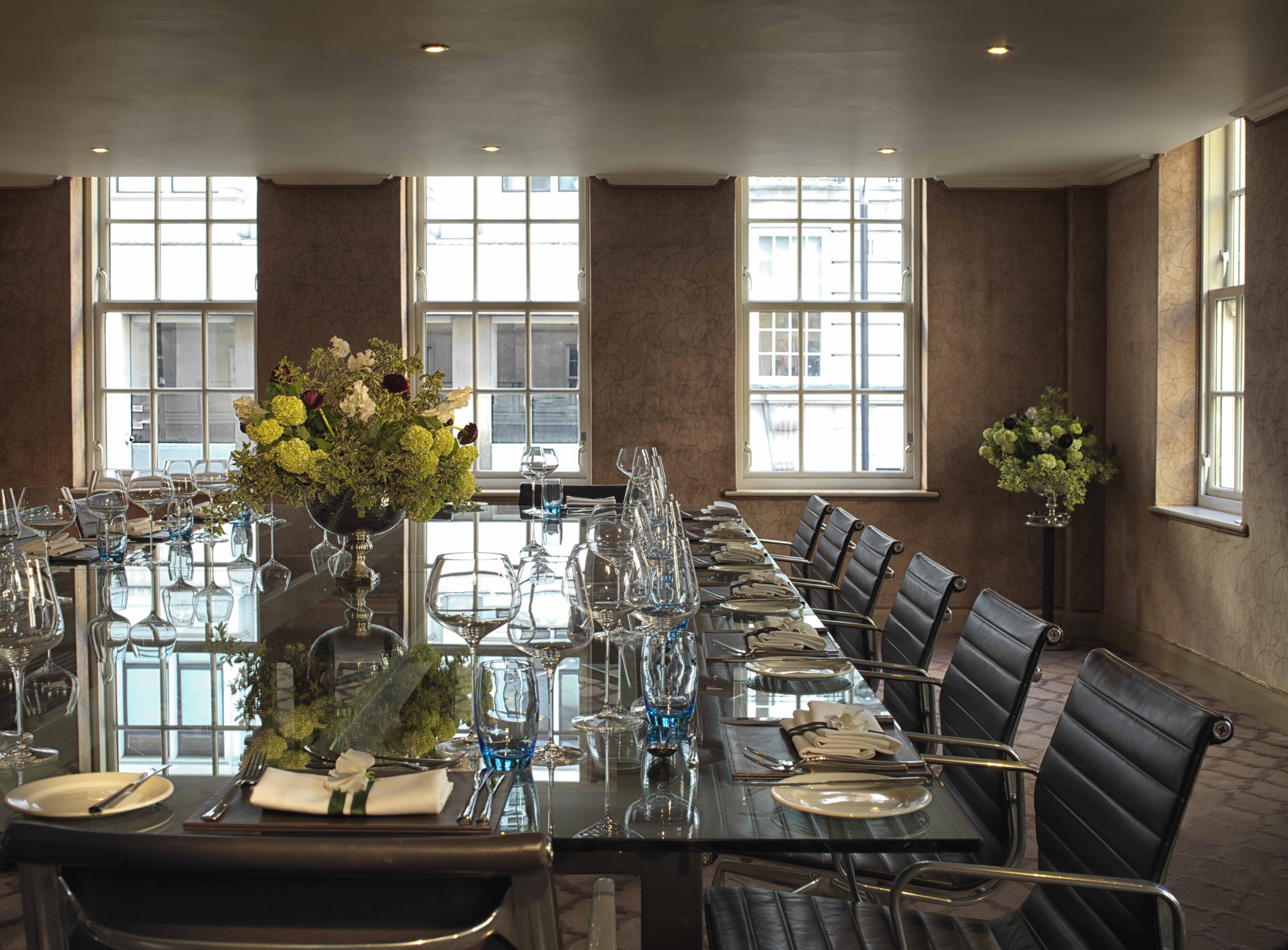 Private Suite 2 - x4havkix23a.jpg