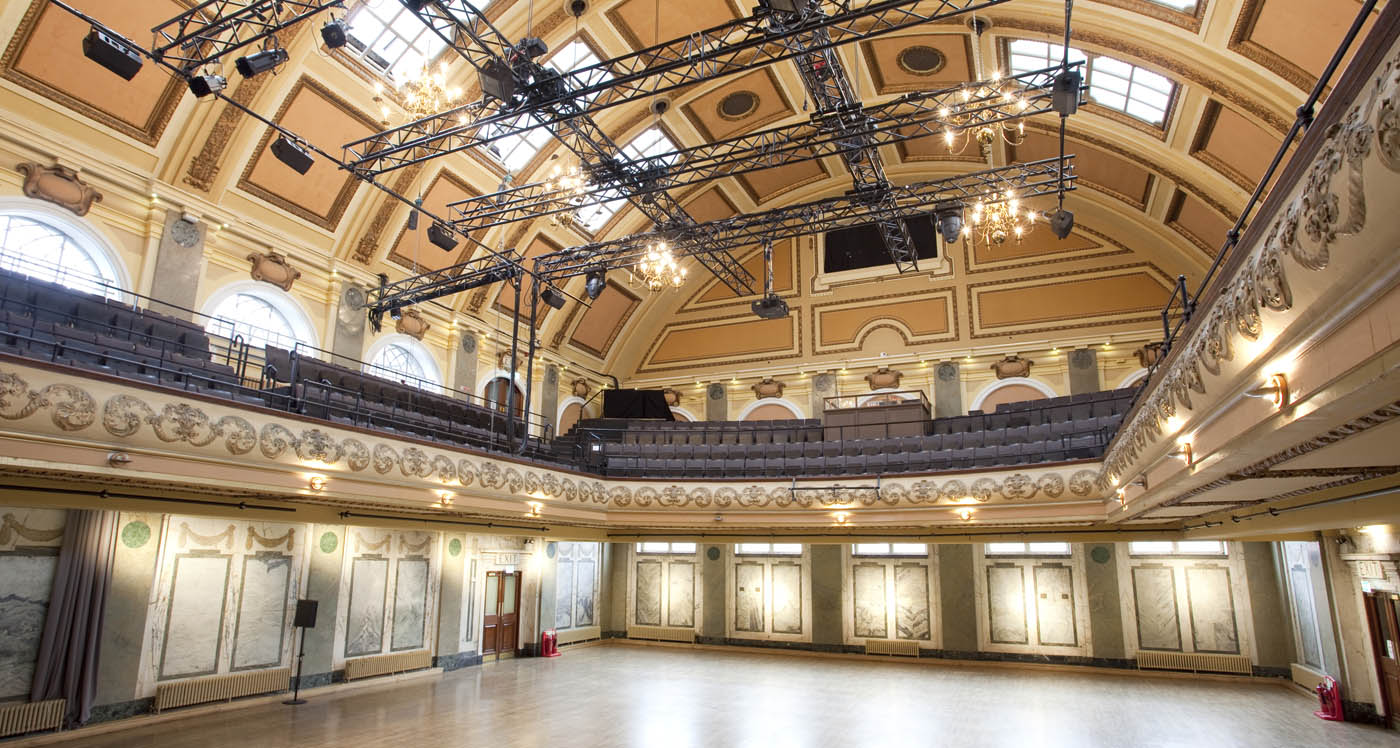 Assembly Hall - 3mlxlh1f3wy.jpg